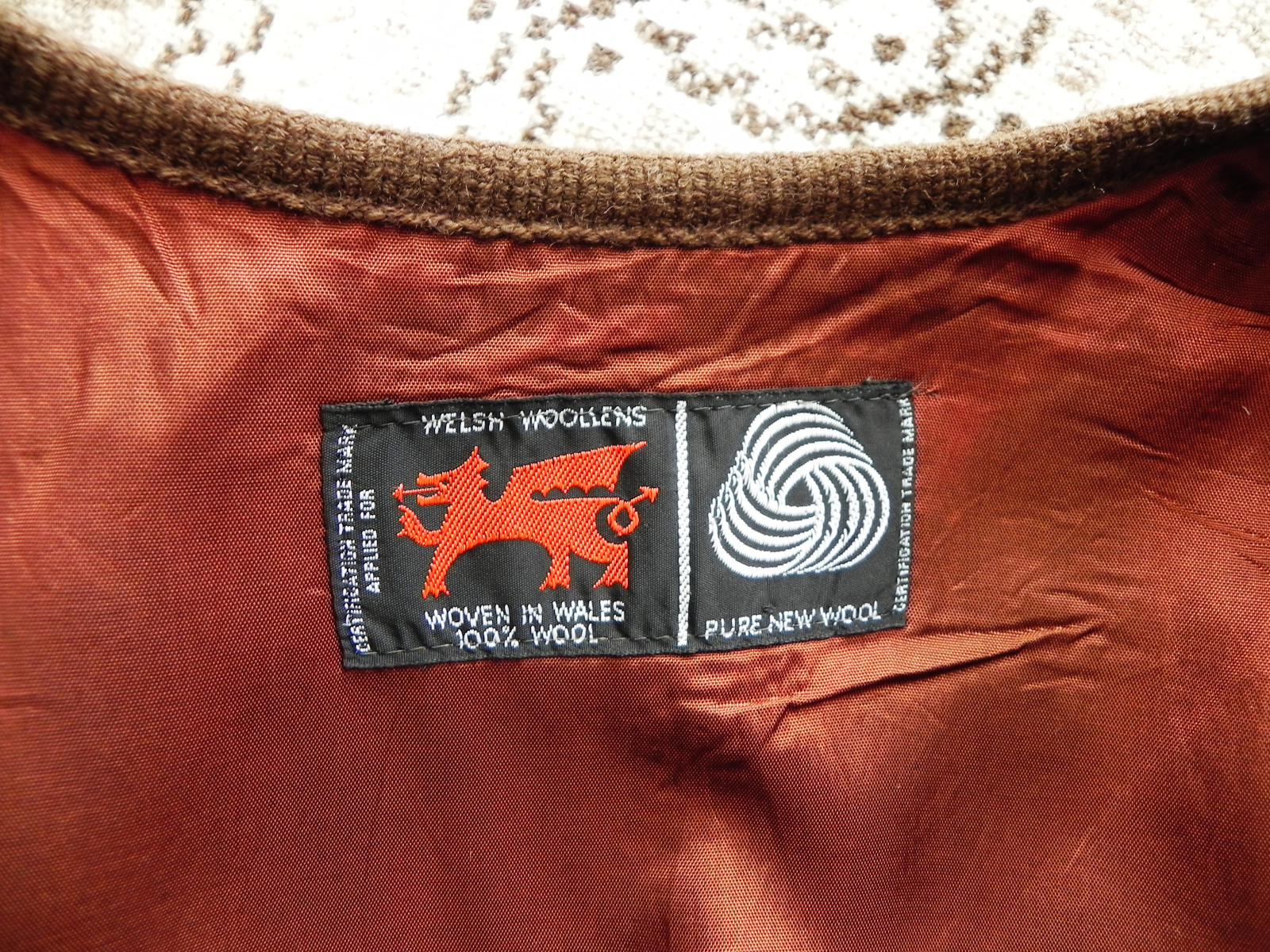 Vtg Welsh Woollens Vest Jacket Woven in Wales Tapestry Metal Buckle Size XS