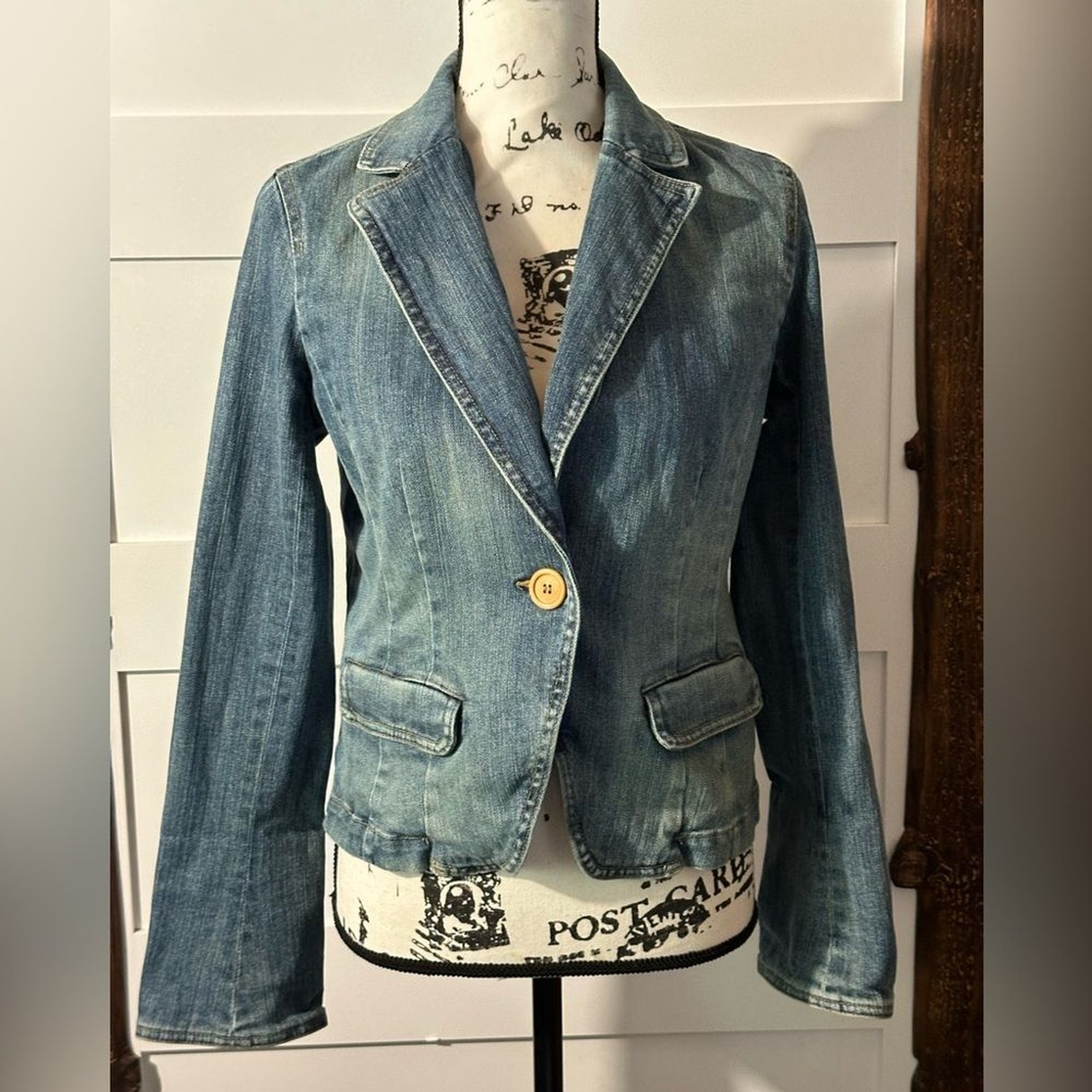 I.N.C. International Concepts Jean Jacket – Size Medium Denim Jacket