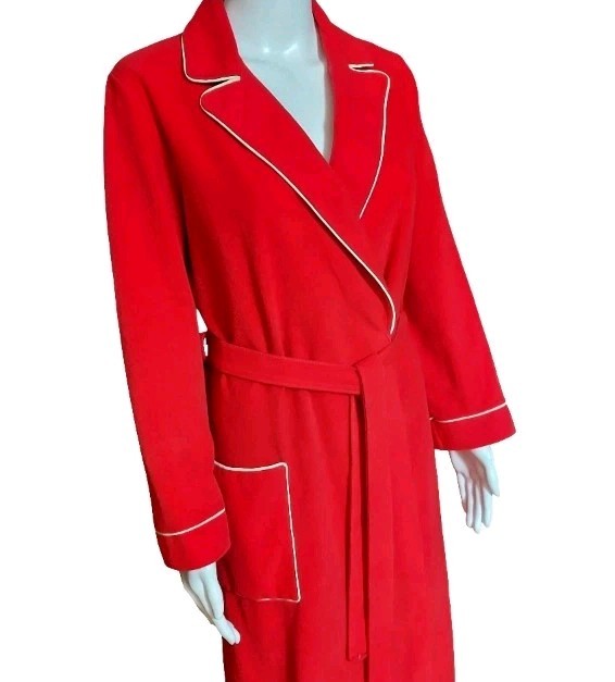 Vintage 70’s Montgomery Ward Red Brushed Velour/Felt Robe Size Small