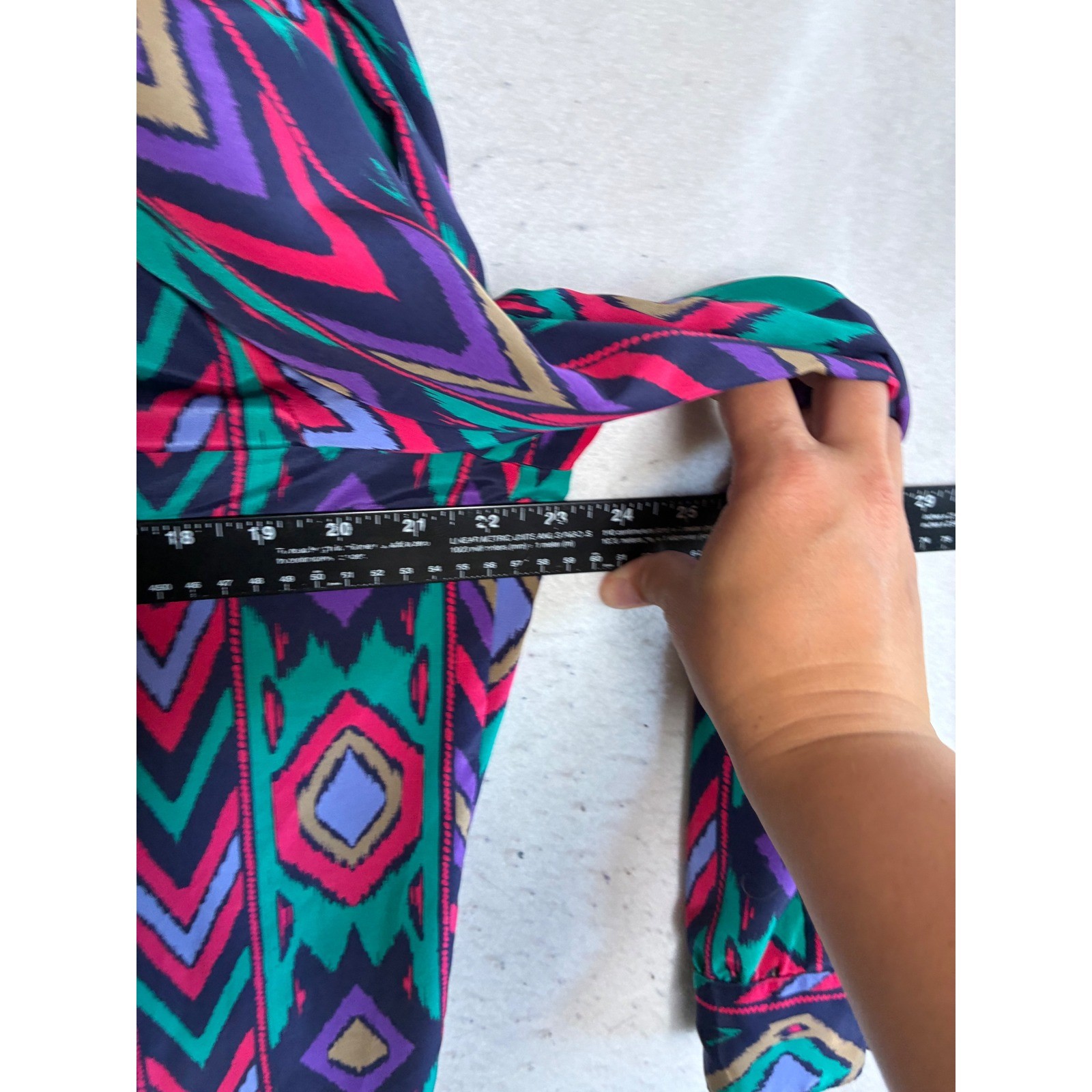 Vintage Campus Casuals California Geometric Ikat Print Button Up Blouse Top 90