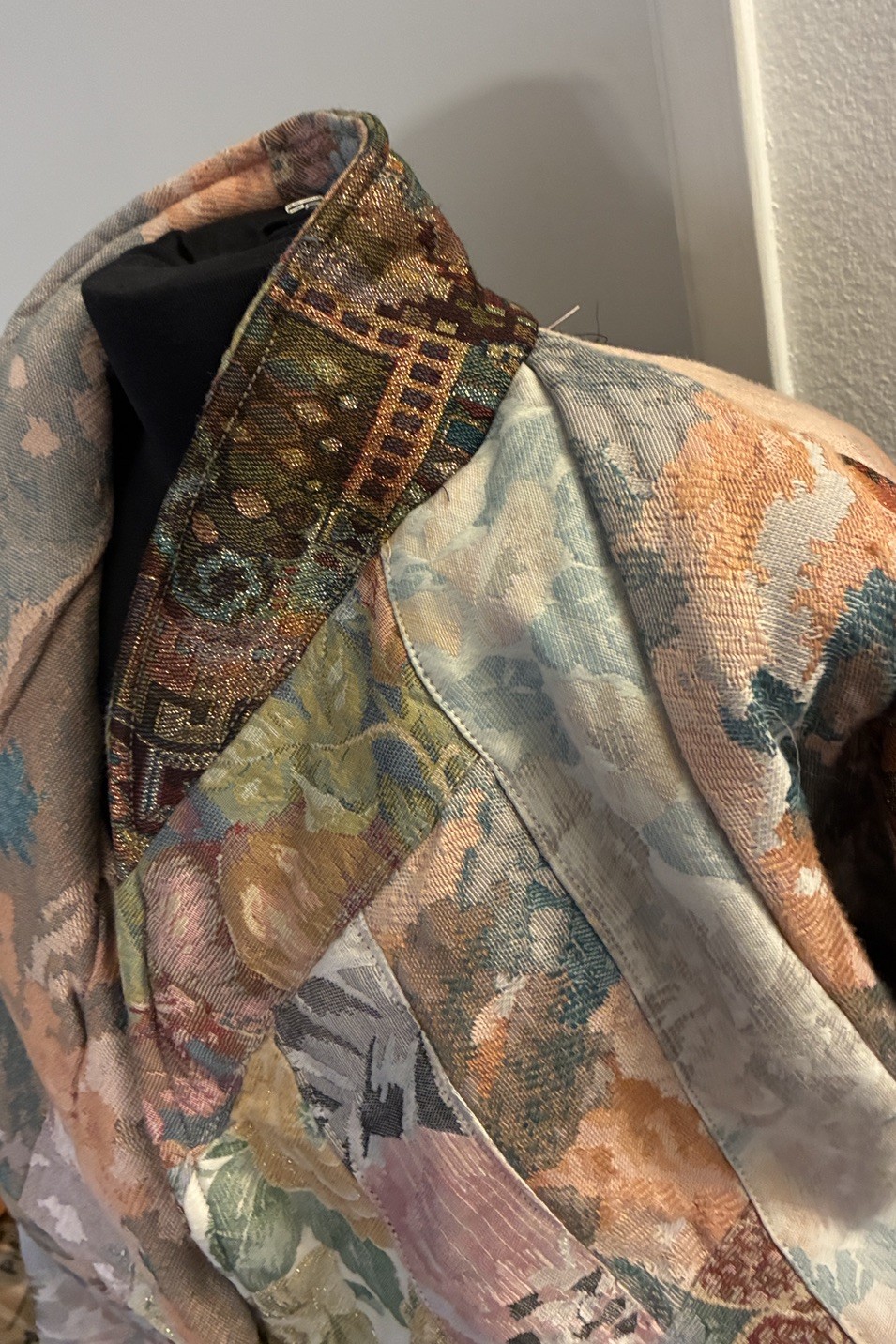 Vintage 1980 Quilted floral Patchwork coat Boho Grandma-Core M/L 48”/34” waist