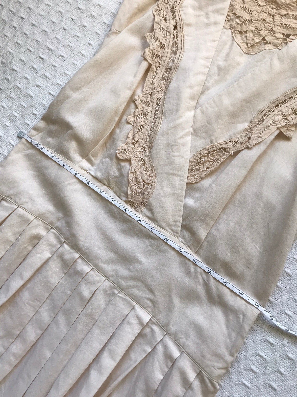 VTG Nancy Johnson Drop Waist Dress Natural Ecru Crochet Lace Pleated Skirt sz 6