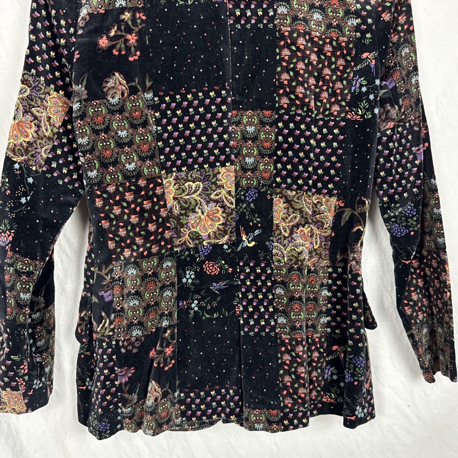 Vintage 1970s Velvet Patchwork Floral Black Blazer Womens XS/S/M *SEE MEAS!
