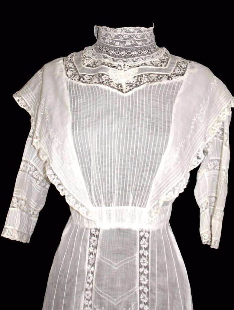 VERY RARE ANTIQUE EDWARDIAN HIGH NECK COTTON EMBROIDERED AND LACE DRESS SIZE 4