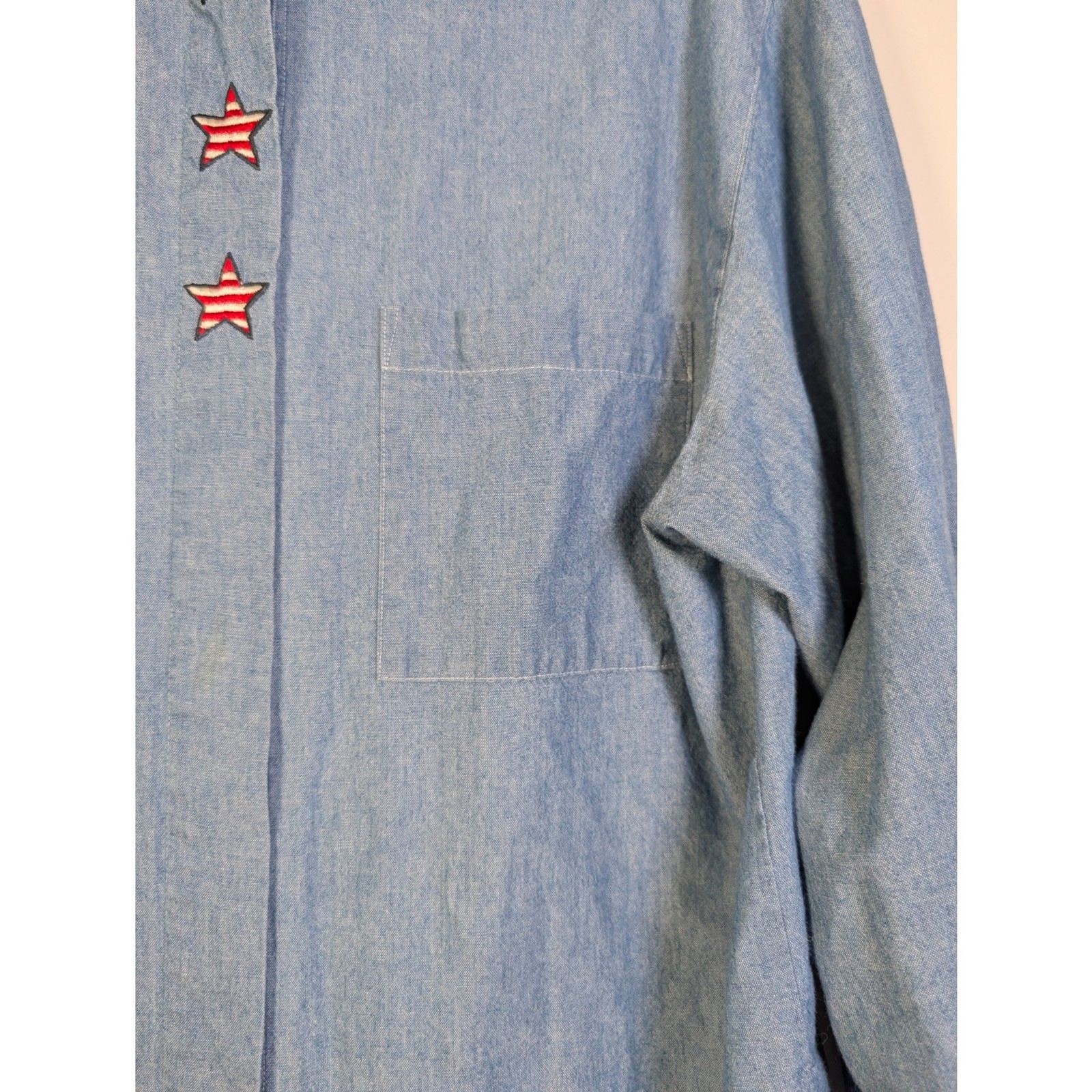 Vintage BellePointe Chambray Shirt Patriotic Star Buttons Americana Cottagecore