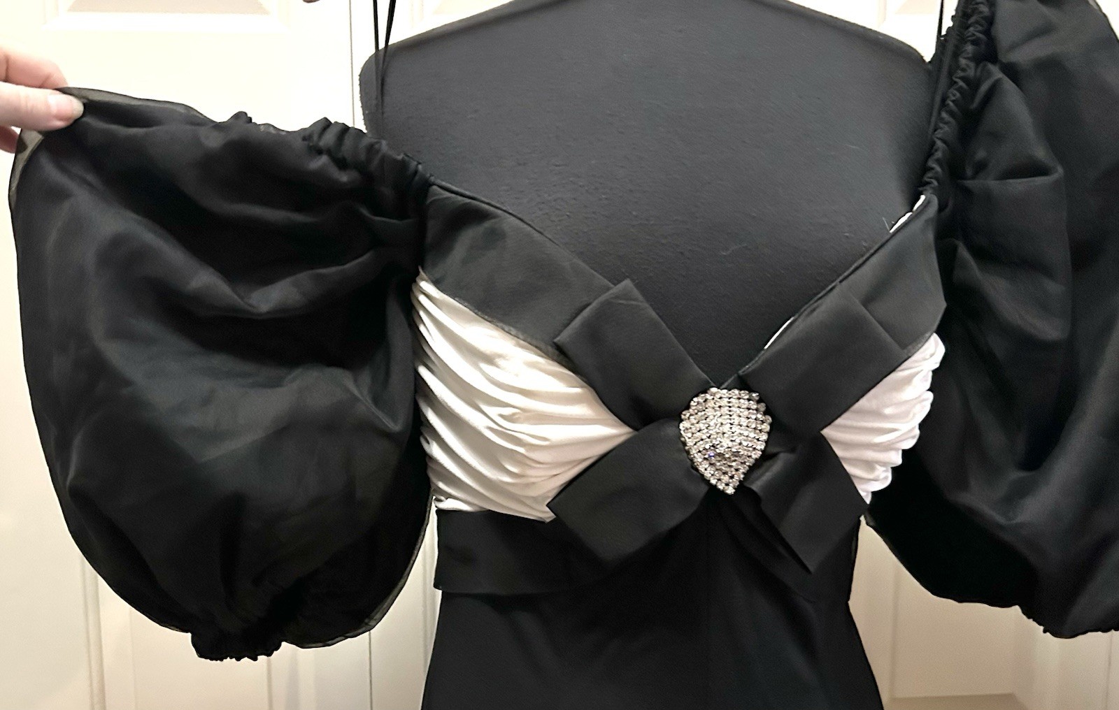 Vintage 80’s Eugene Alexander Black White Puff Sleeve Gown Maxi 10 Orig Tags