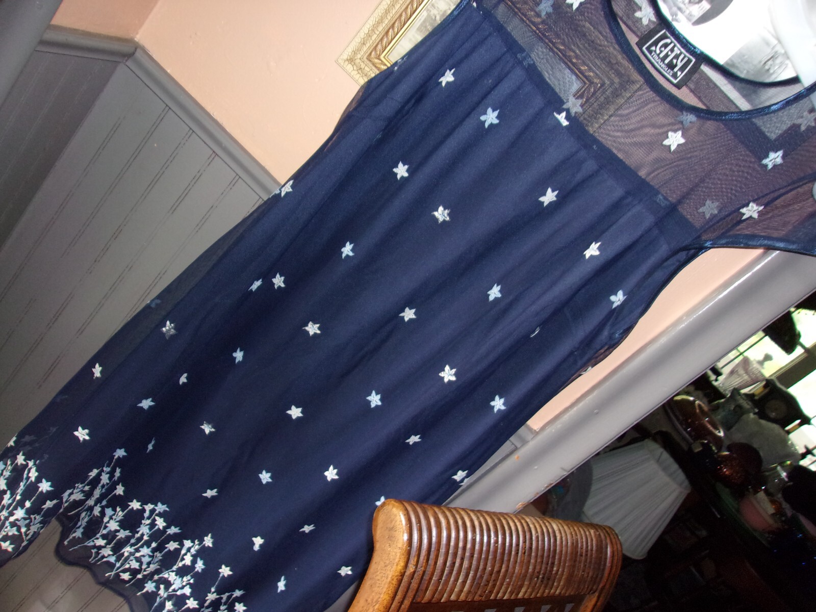 CITY TRIANGLES VINTAGE DRESS-SZ.M, 19″ ACROSS CHEST; 41″ LONG.