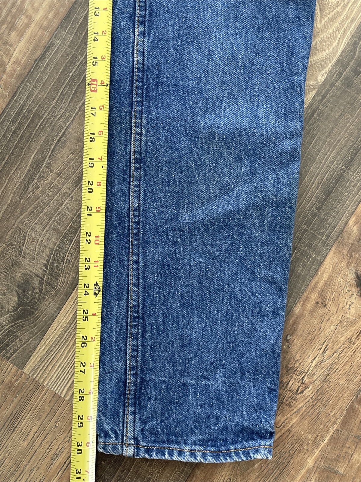 Levi’s 26501 0116 Blue Jeans Made In USA size 9 (W24 L30)