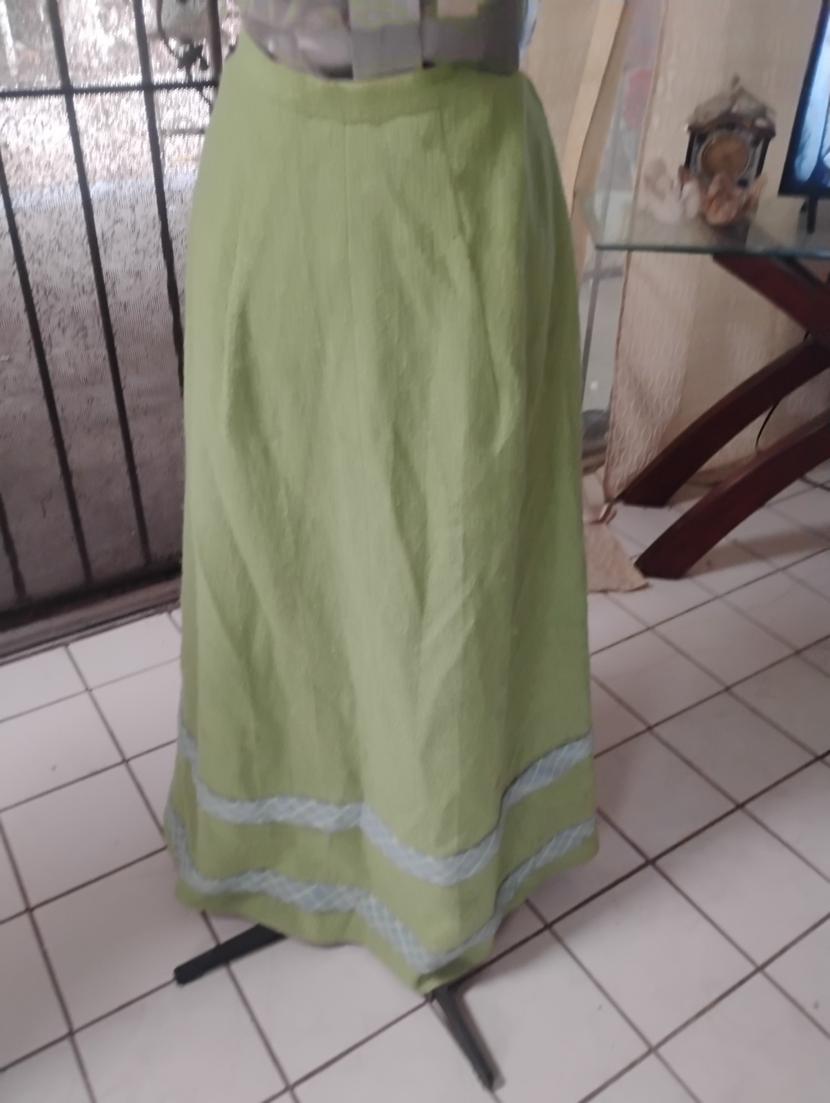 1940s EDWARDIAN Boucle Peridot WOOL SKIRT Sz 25 Waist