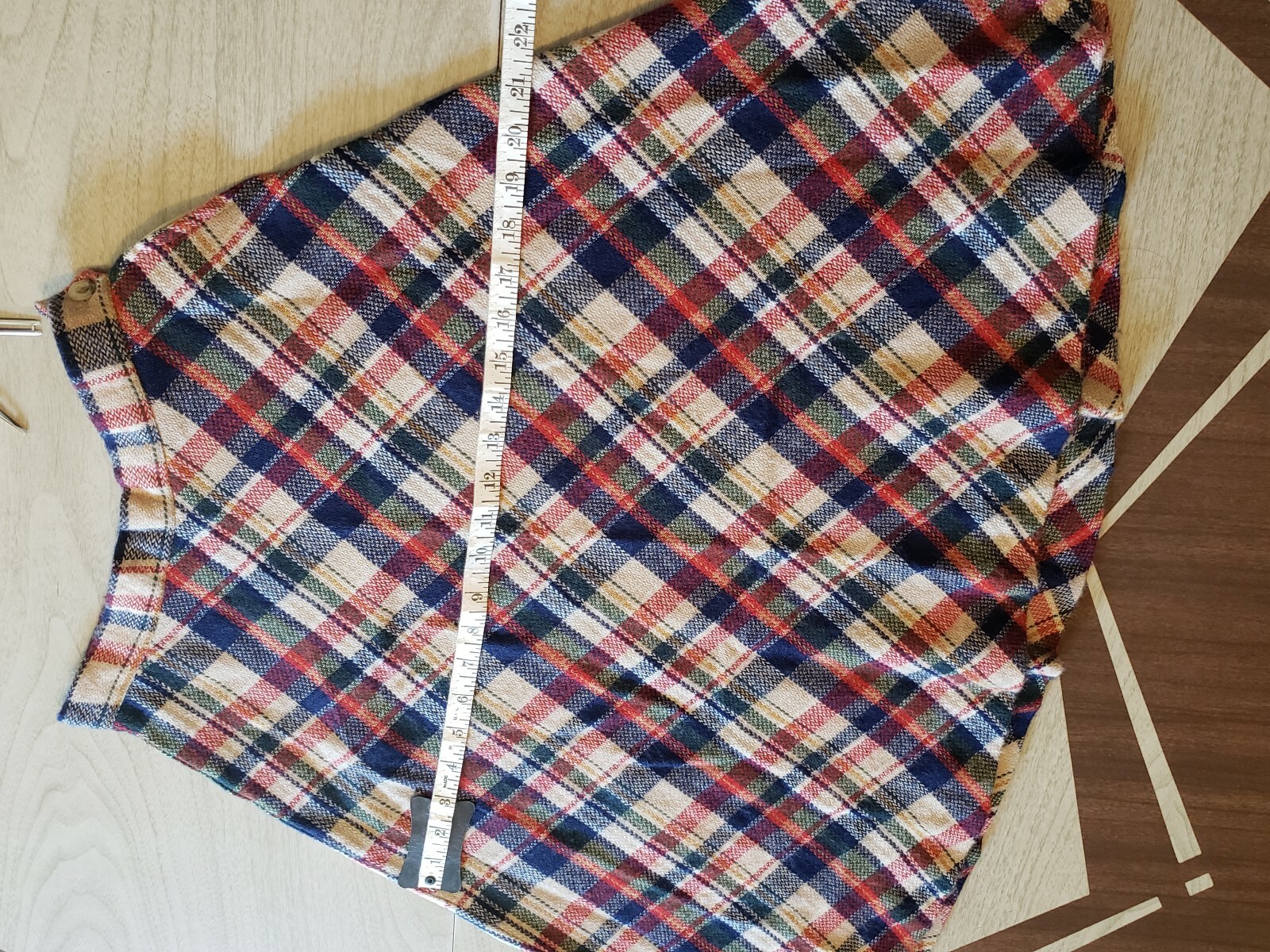 1970’s women’s/young adult vintage plaid wool skirt size Sm. Pandora..for teens