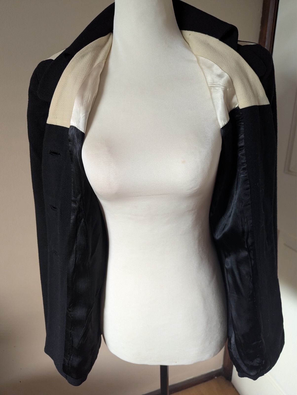 Rare Vintage 1940s Lilli Ann Black Label Black Cream Film Noir Blazer