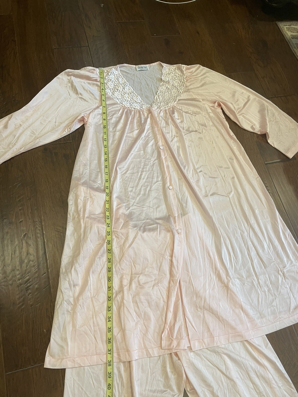 Vintage VANITY FAIR 2pc. Pajama Set PINK Top/Bottoms LOUNGE Nylon BUTTON UP sz M
