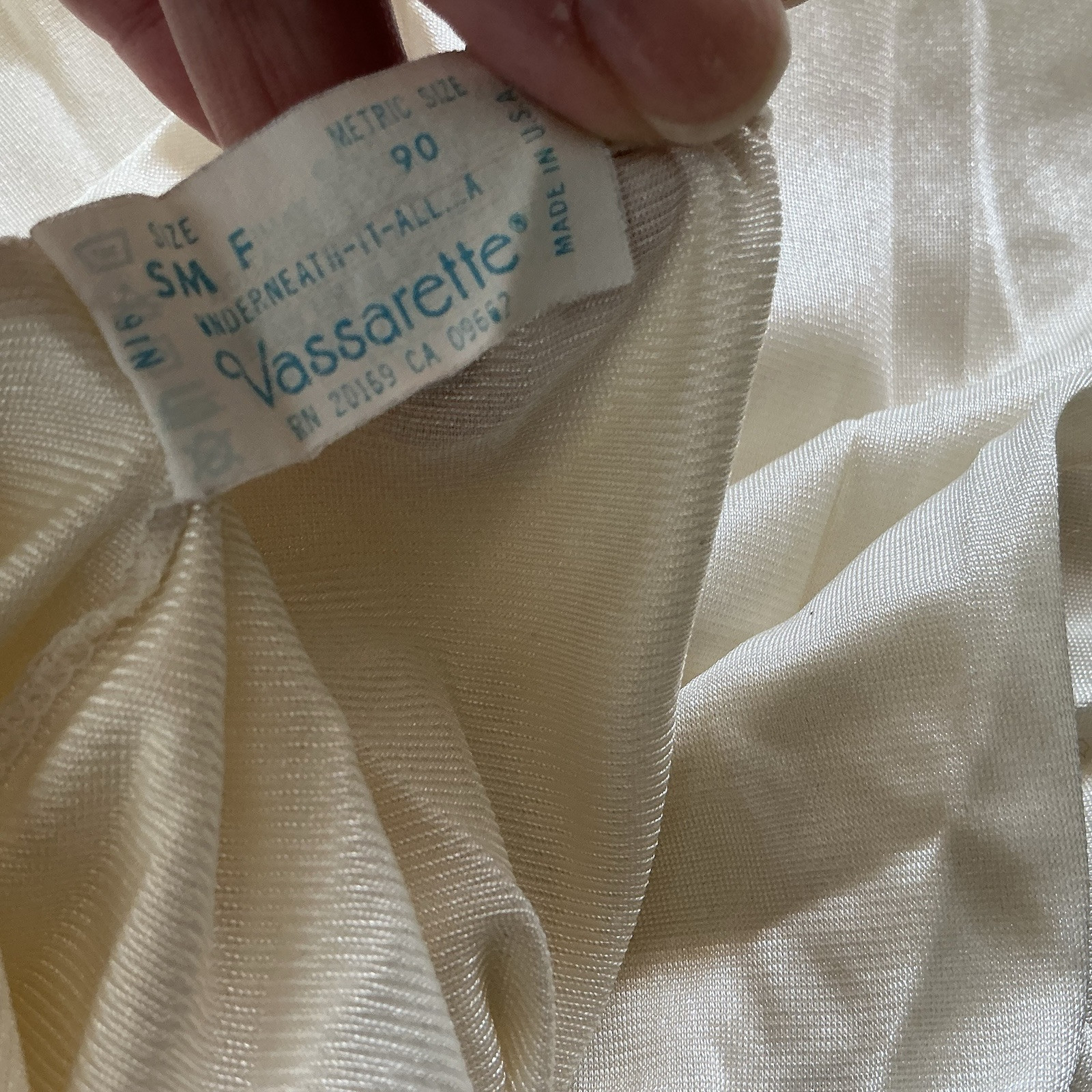 Vintage Vasarette Half Slip Skirt Ivory Lace Trim Size Small (metric 90)