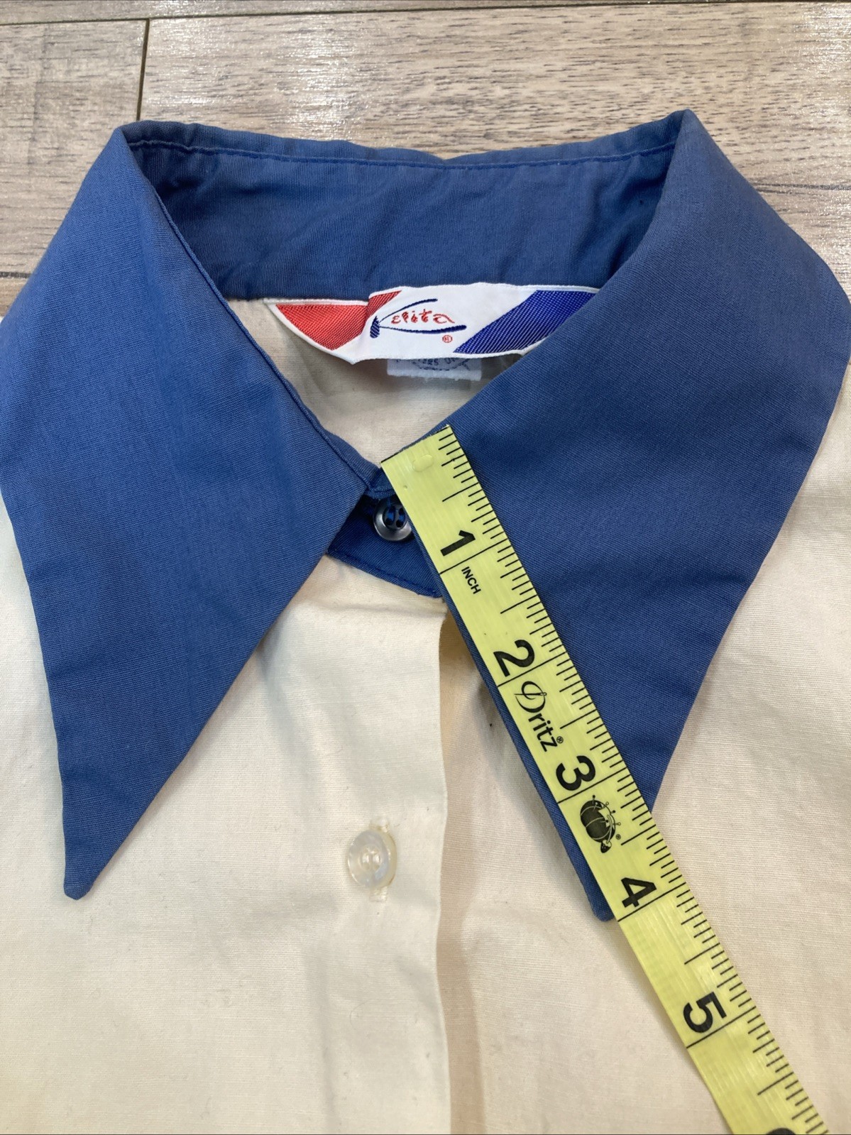 Vintage Union Made Women’s Shirt Blouse 70s 60’s Retro Big Collar Blue Ivory USA