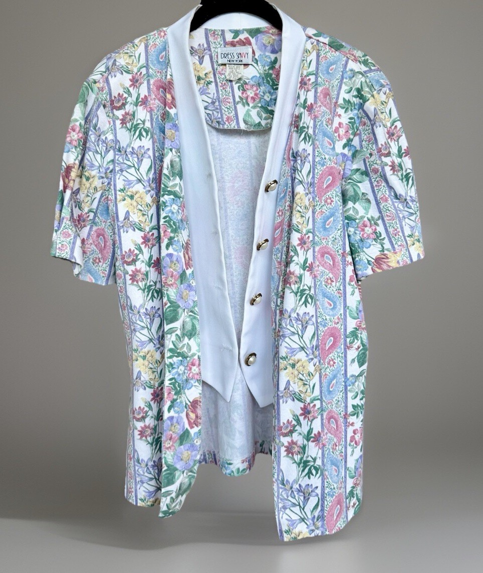 Dress Savvy New York Vintage Short Sleeve Weskit White Pink/Purple Floral 8P