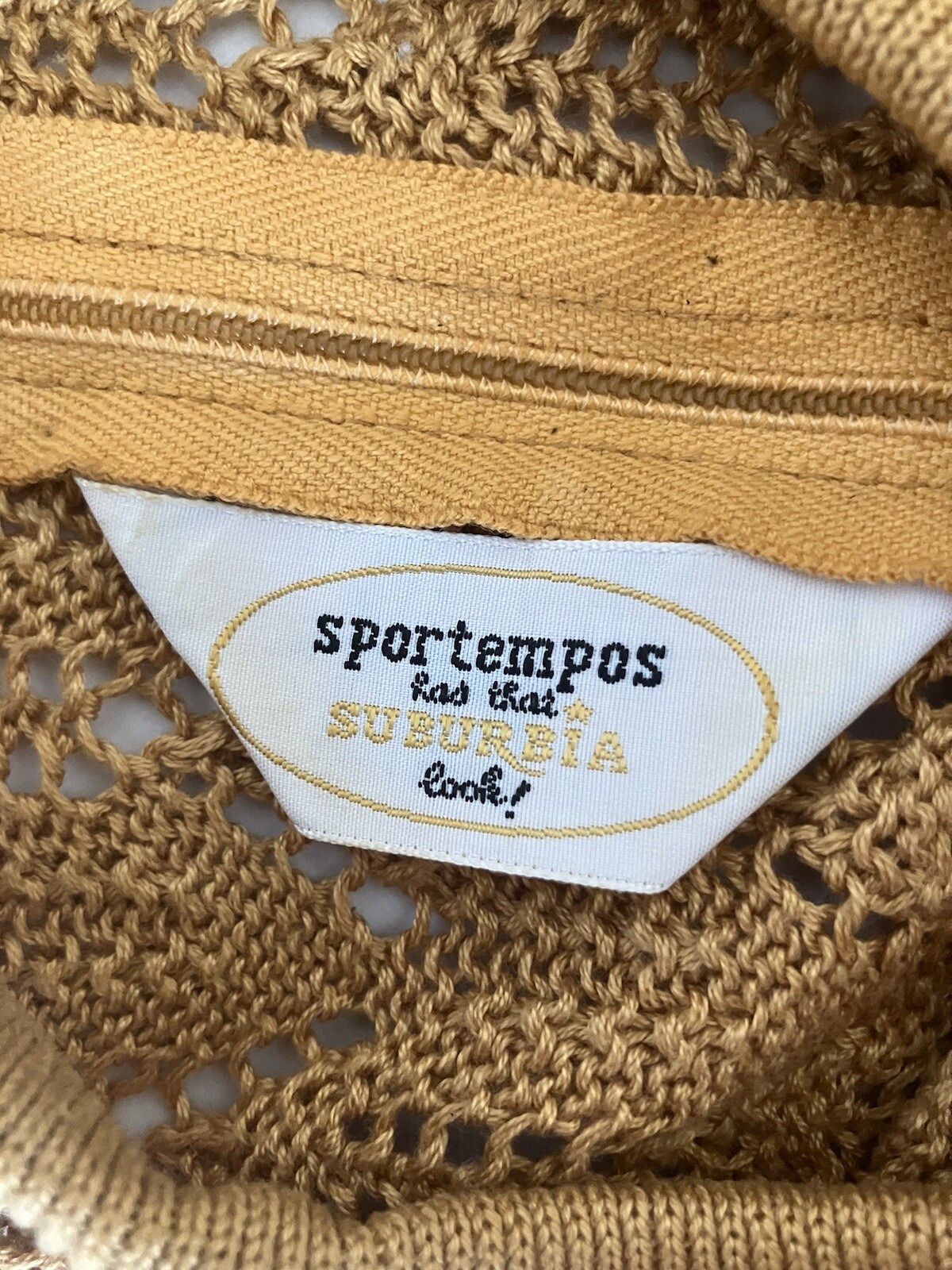 Sportempos Open Knit Sweater Women’s Medium Gold 1/4 Zip Back Sleeveless Vintage