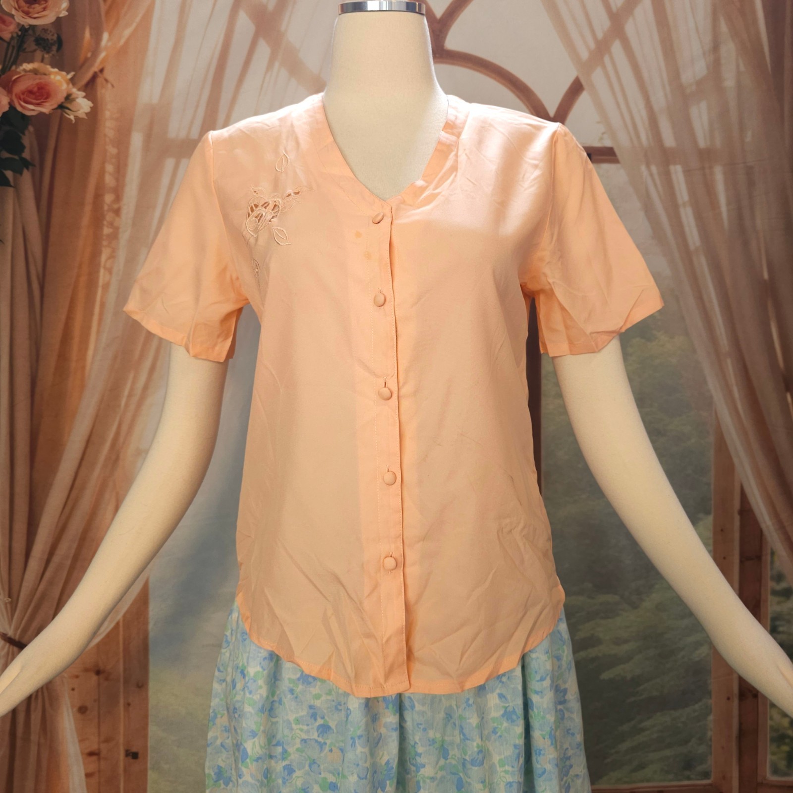 Vintage 1970’s Blouse Top Shirt Peach Pink V-neckline Eyelet Lace Cutouts Floral