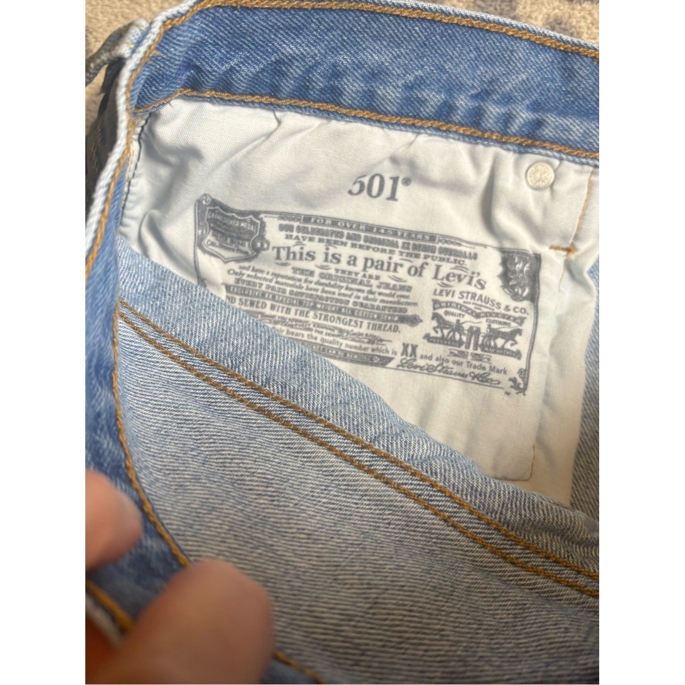 Levi’s 32W Light Blue Distressed Denim Shorts