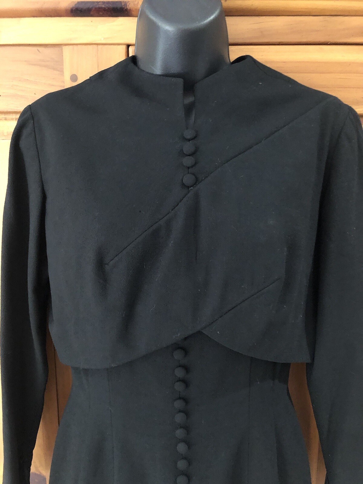 Travilla vintage 60s/70s black wool crepe dress self buttons capelet bodice S