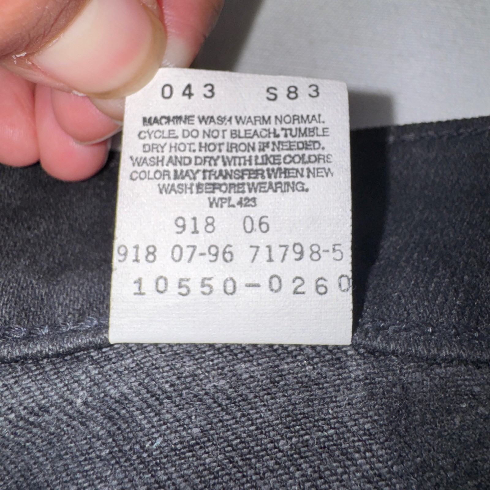 Vintage Levis 550 Relaxed Fit Tapered Leg Black Denim Jeans Womens 13 Med 31×30