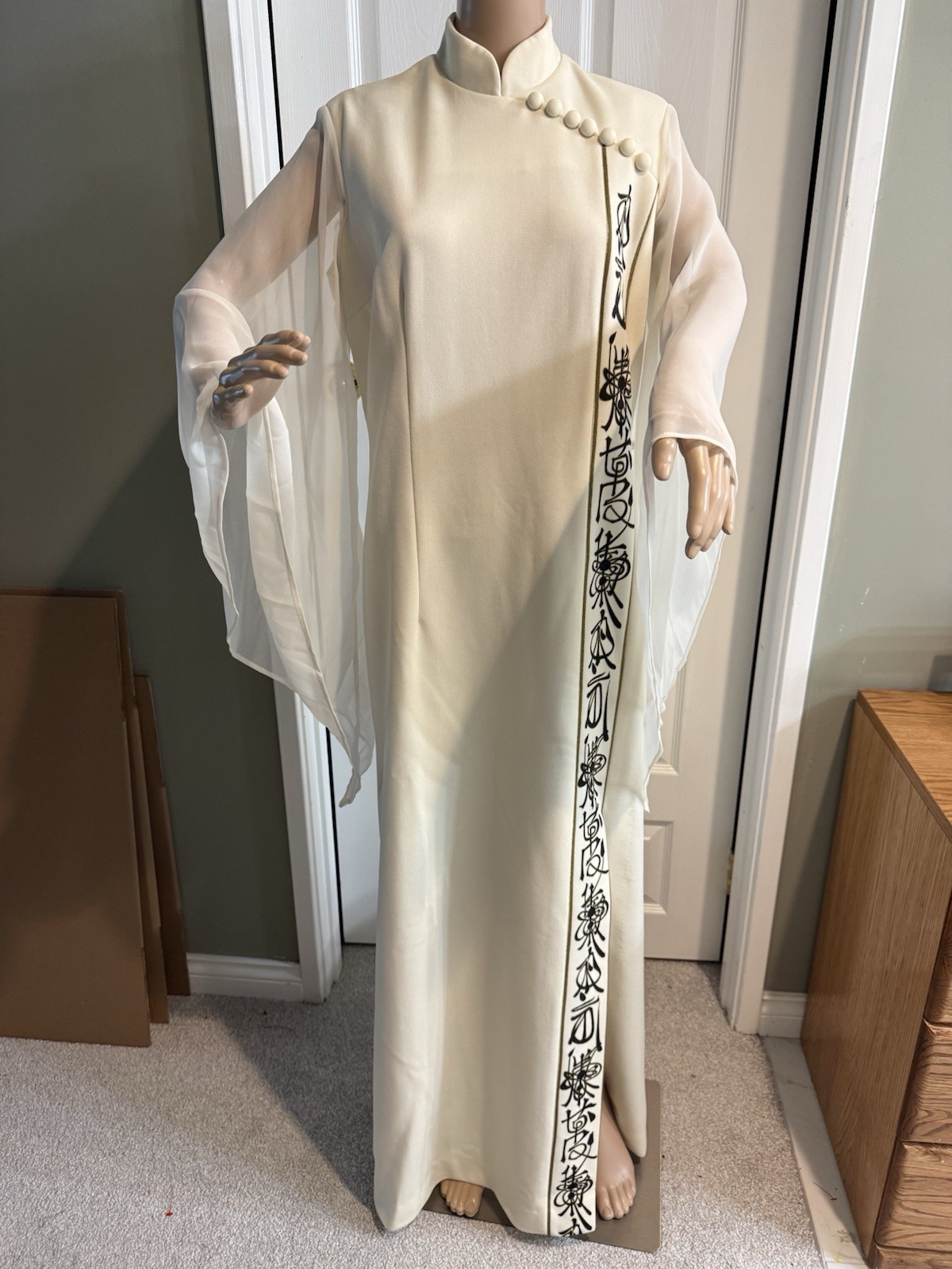 Vintage Alfred Shaheen Honolulu White Maxi Dress Angel Sleeve Calligraphy 12
