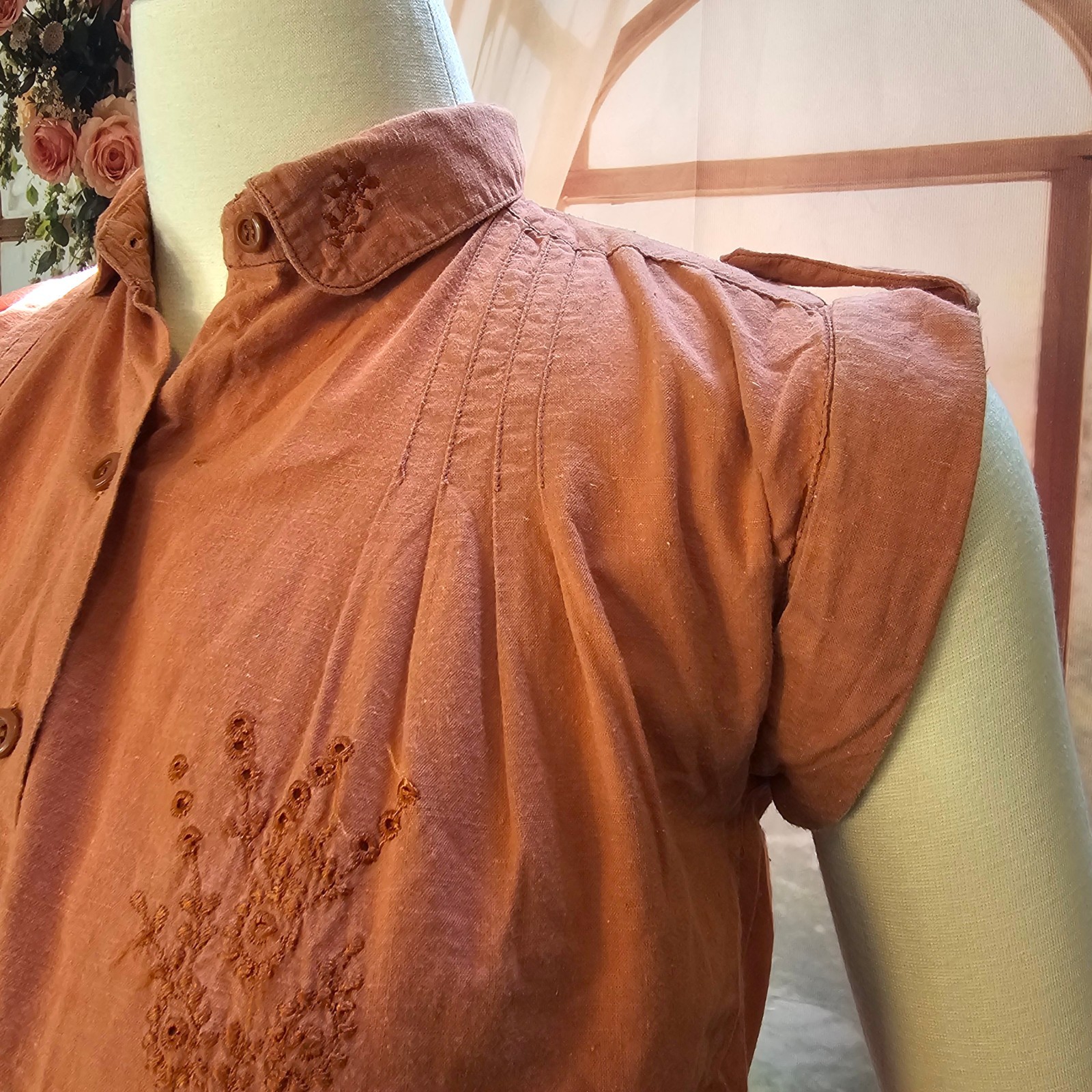 Vintage 1970s Blouse Top Shirt Mauve Rust Embroidered Floral Boho Indian