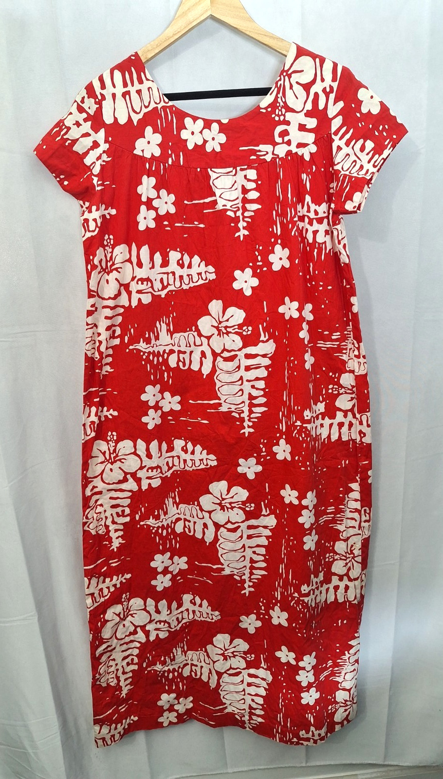 Womens Vintage 1960’s Groovy Hawaiian Dress Sz M Red Maxi Muu Muu Made in Hawaii