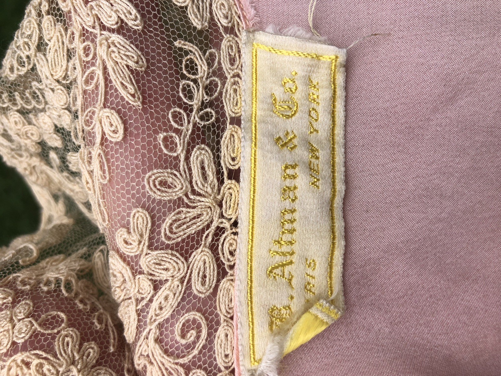 Vintage Antique 1920’s Art Deco Shell Pink Dressing Jacket Brussels Lace