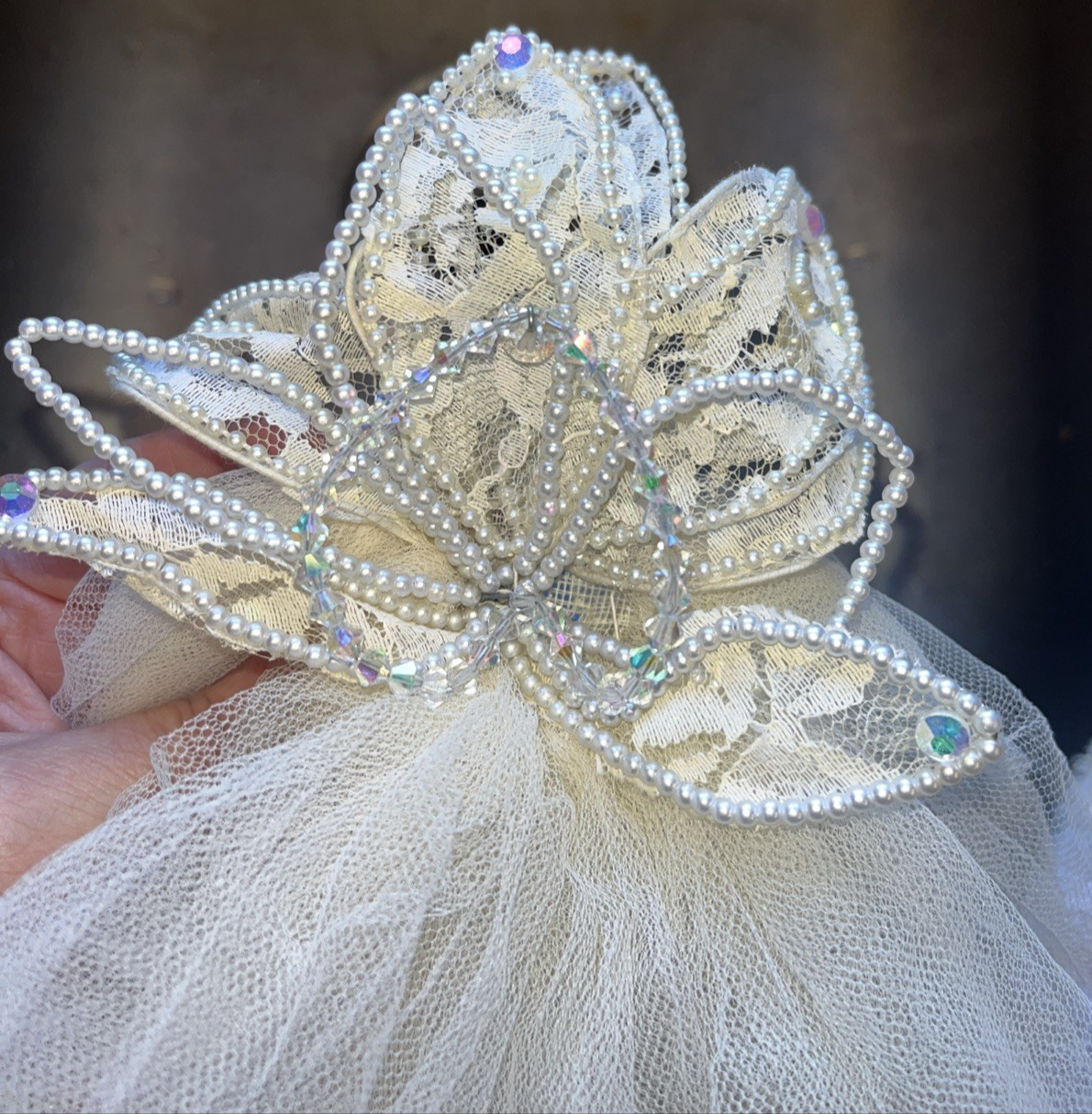 Vintage Wedding Crown Veil Lovely Pearl Lace Beaded Head Piece Off White Tulle