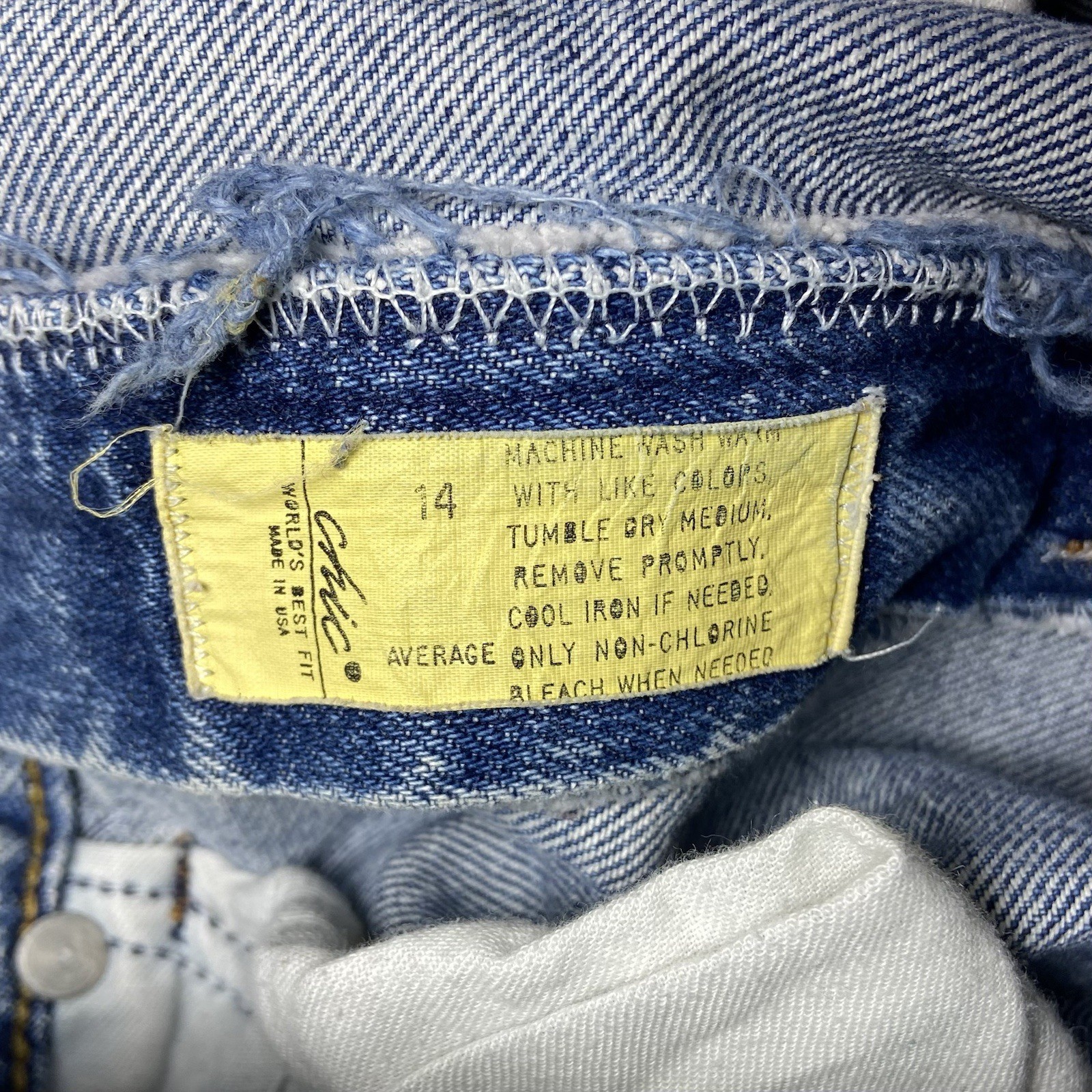 CHIC Women’s Vintage 80s 90s High Rise Tapered Mom Jeans 28.5 Waist