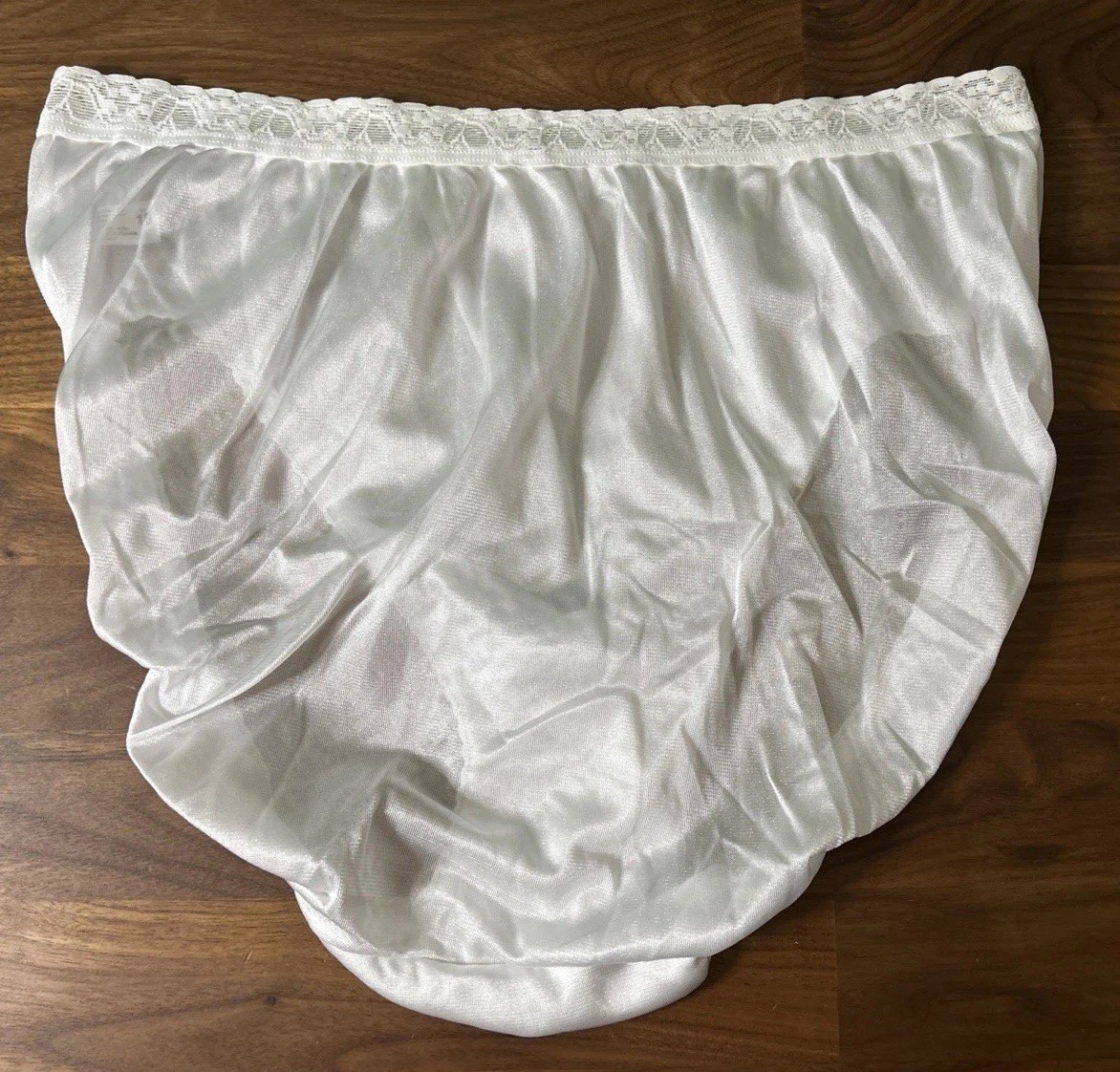 Vtg SILKY 100% NYLON HI CUT White HANES sz 10 Lace Second Skin Satin Side Tag