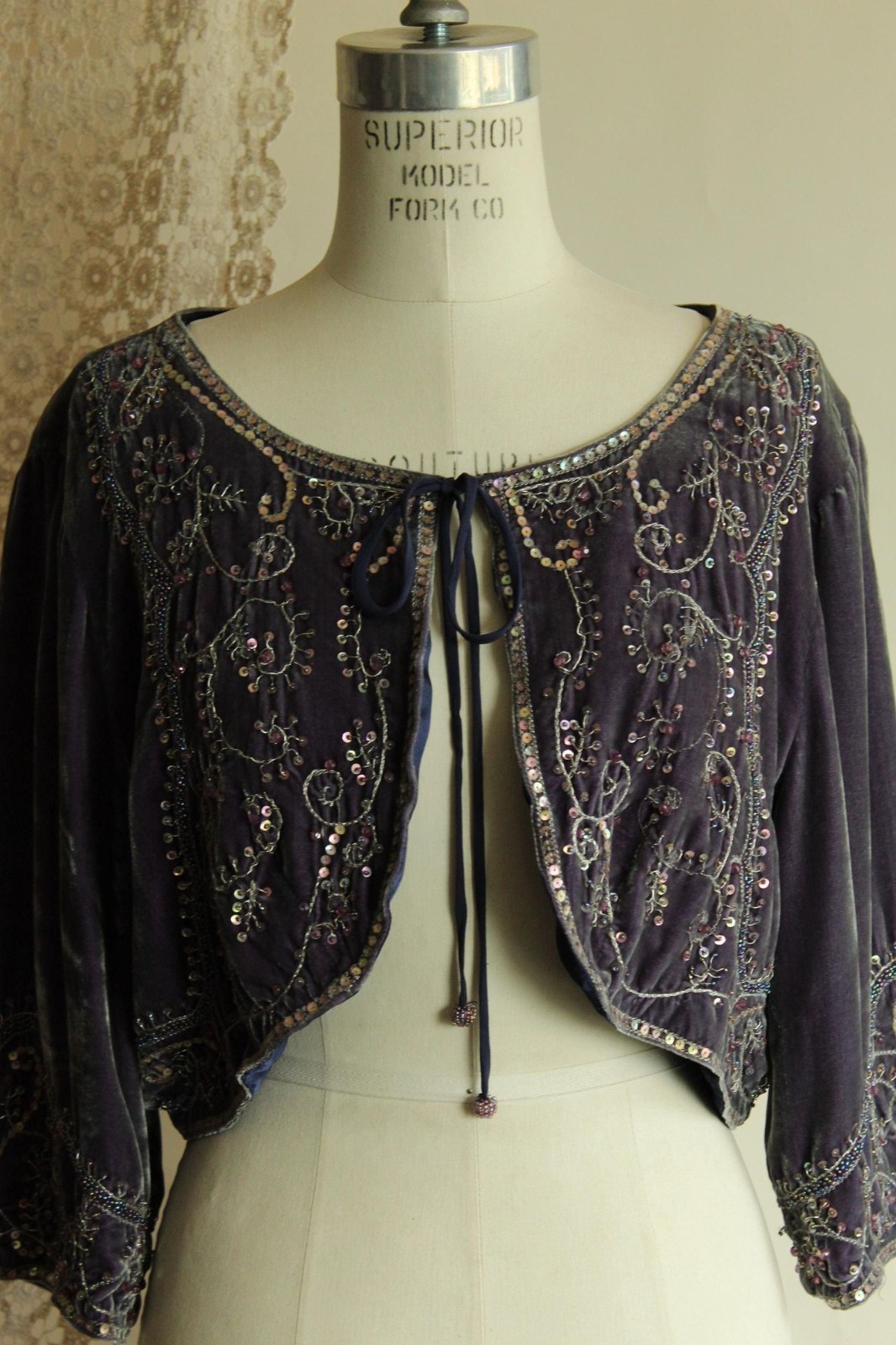 Vintage 1990s 2000s Jacket, ECI Purple Velvet Bolero Shrug with Beading, Size L