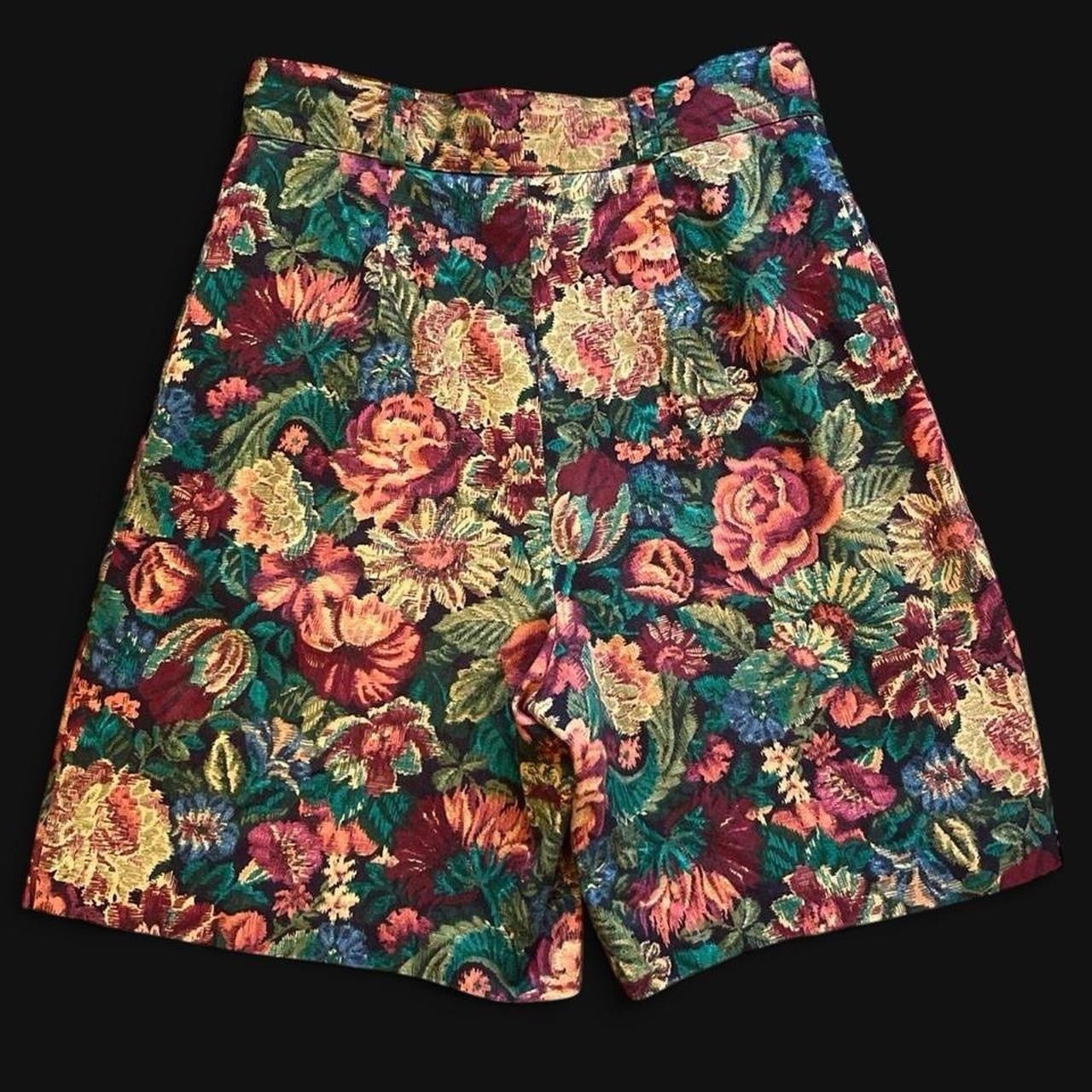VINTAGE • 1980s/1990s MADE IN USA COTTON FLORAL HIGH WAIST TAILORED GOLF SHORTS