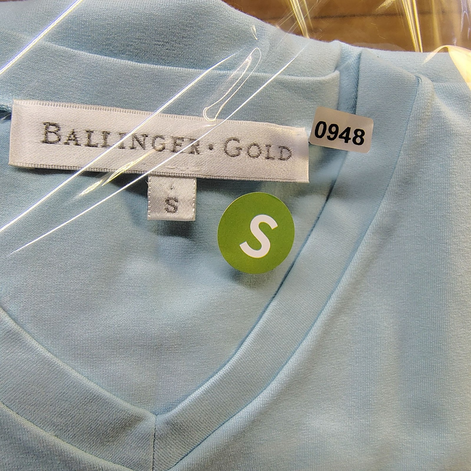 Ballinger Gold Supplex Lycra V-Neck Tee USA 90s Baby Blue Small
