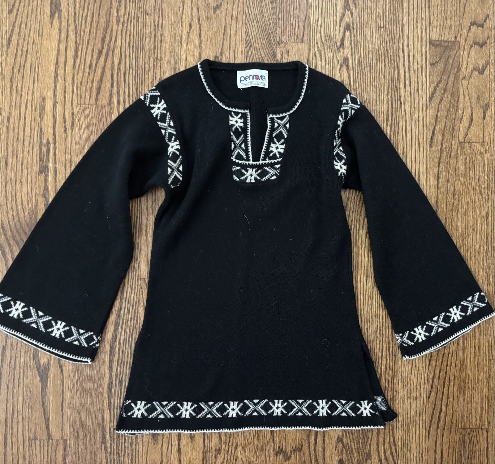 Vintage 1970’s Boho Hippie Penrose Black Bell Sleeve Tunic Sweater S XS