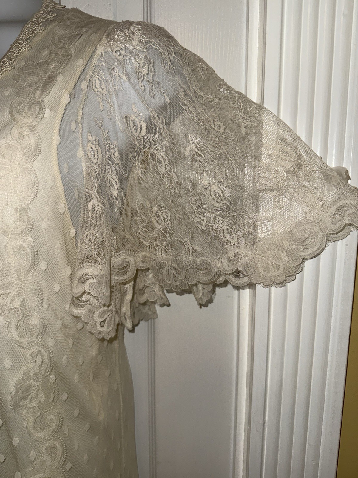 WOMENS VINTAGE VICTORIAN LACE MAXI IVORY OFF WHITE BOHO WEDDING DRESS 15 / 16