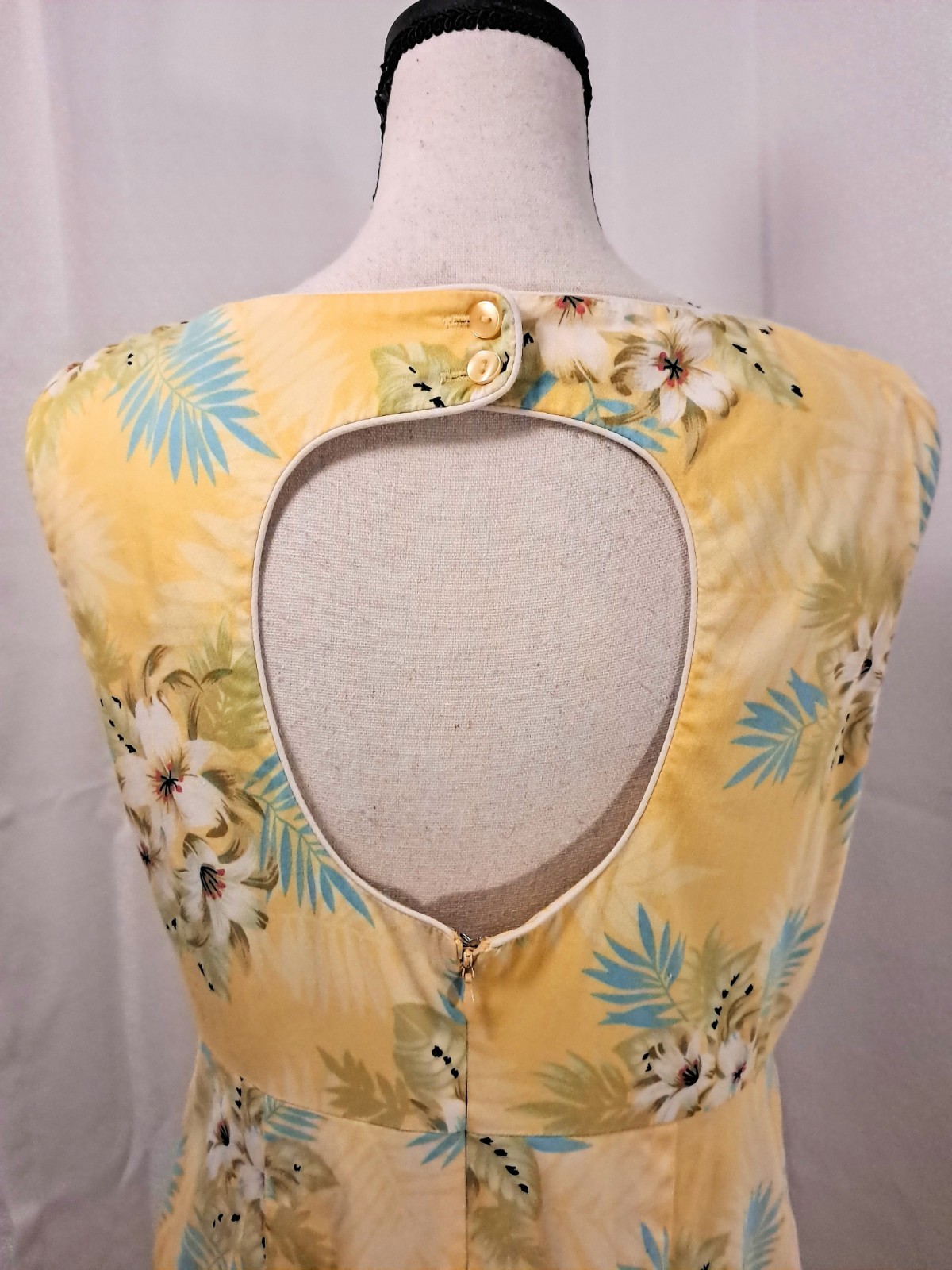 Vintage Erika Cotton Yellow Tropucal Print Cutout Back Detail Dress Size 10