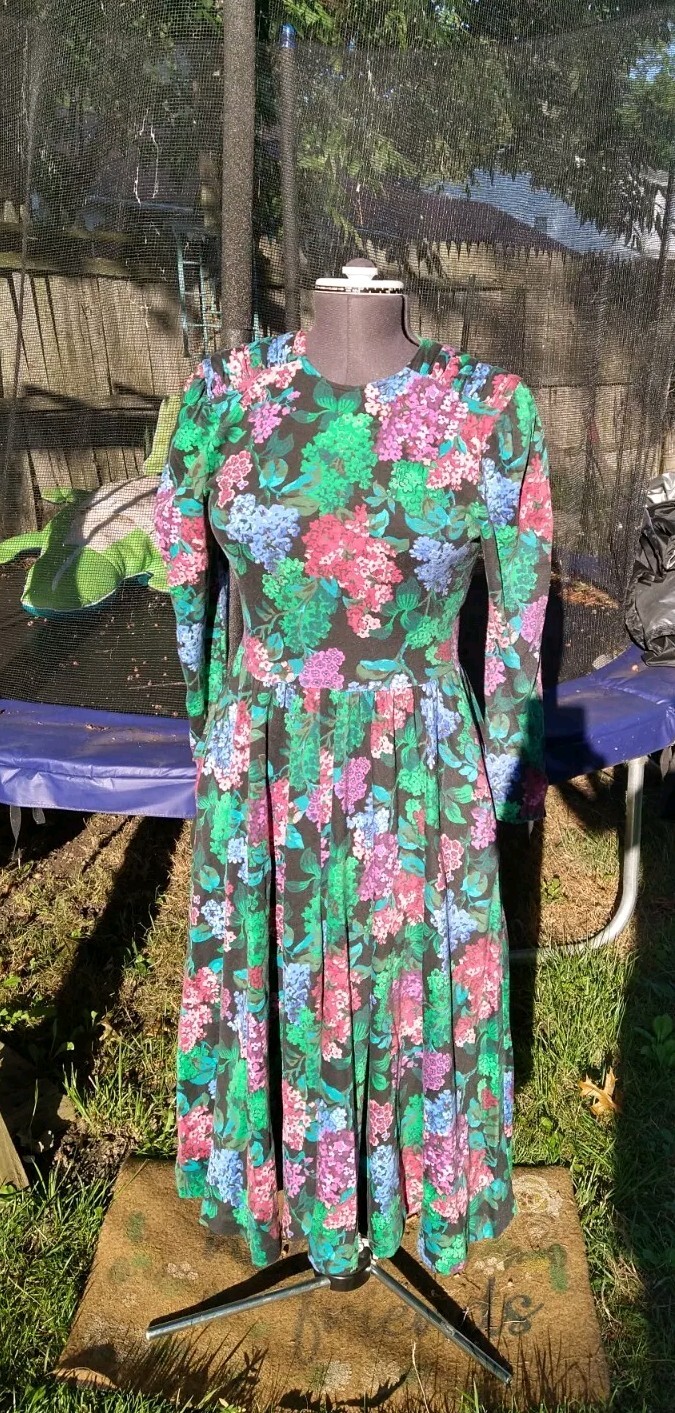 80/90s Expo Floral Granny Dress
