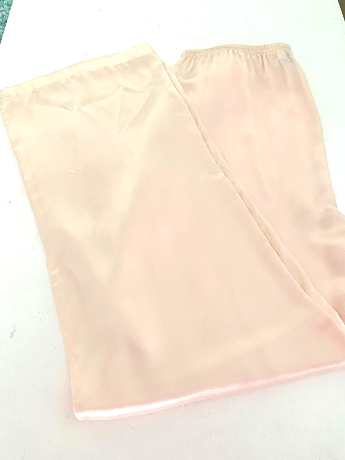 VTG DIANE VON FURSTENBERG Pink Satin Feel Long Sleeve Lingerie 2 Pc Pajamas Set
