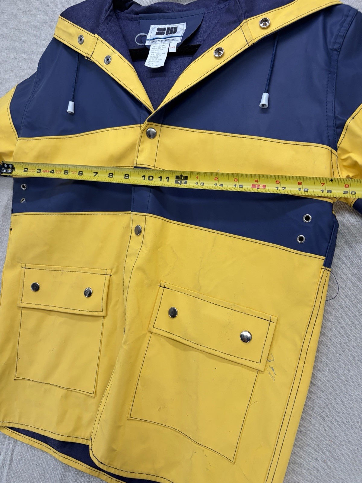 1980’s retro geek Swell Wear Vintage Raincoat size L