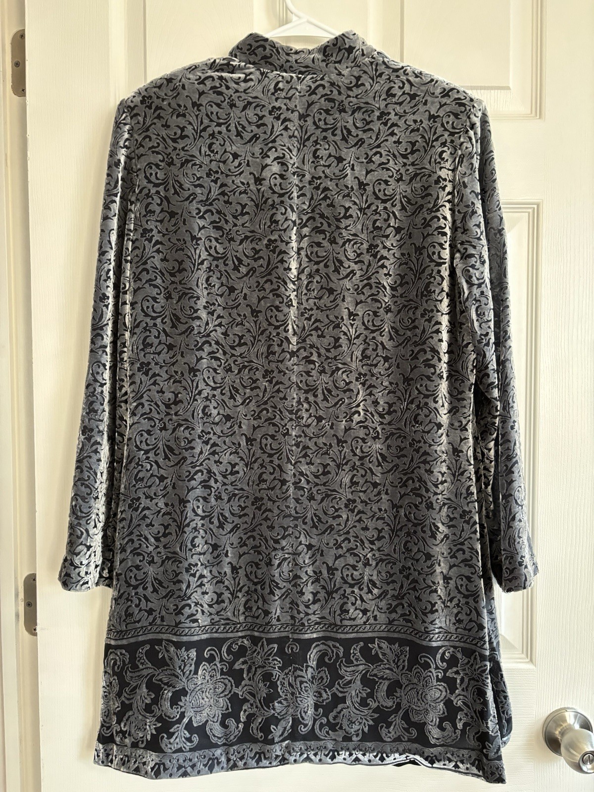 Oberon Silver And Black Silk Velvet Burnout Jacket Oriental Style 16 Women’s 90s
