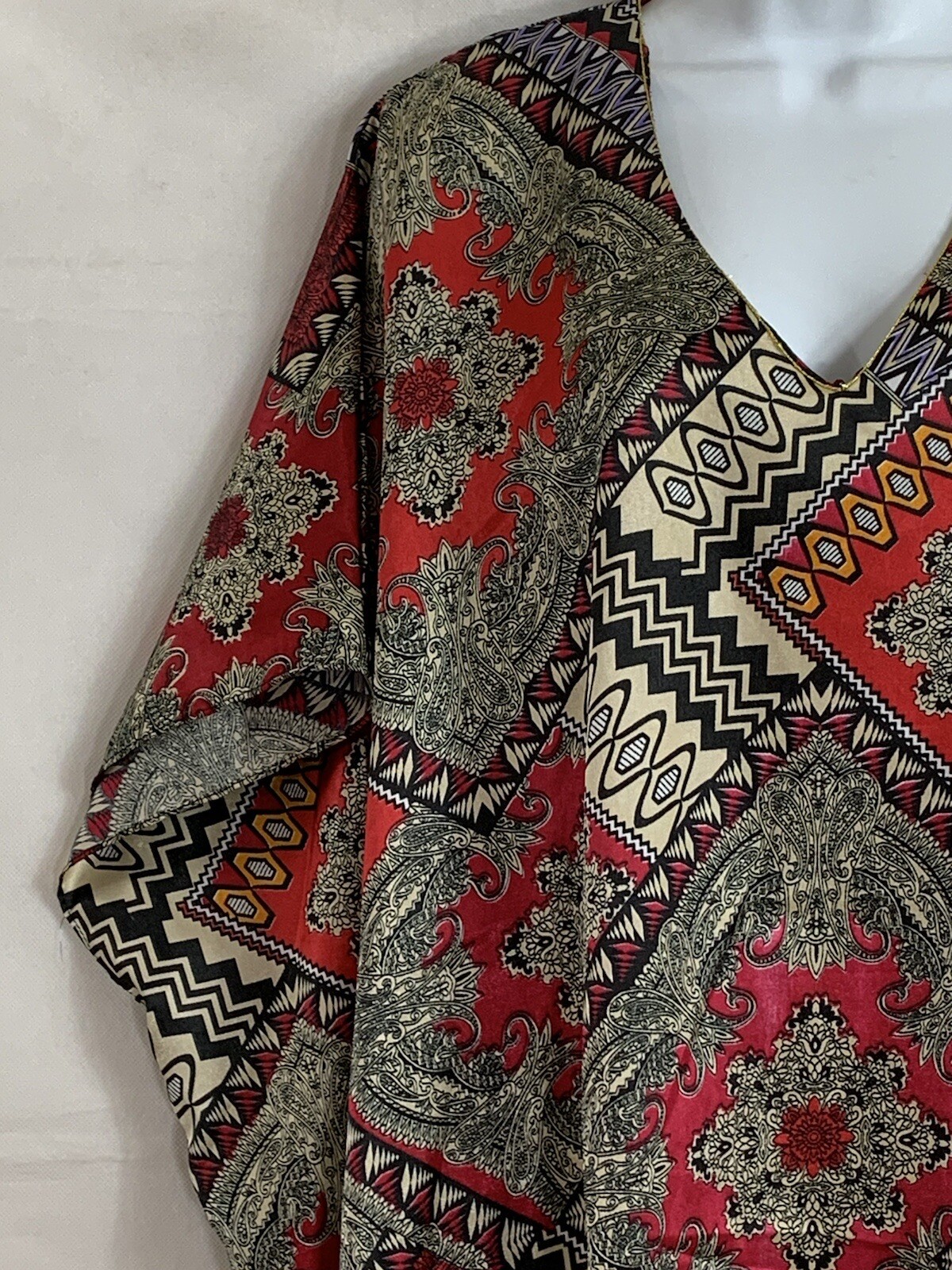 Ashro Free Size Paisley Graphics Caftan Shiney Multicolor Vneck Gold Accent Trim