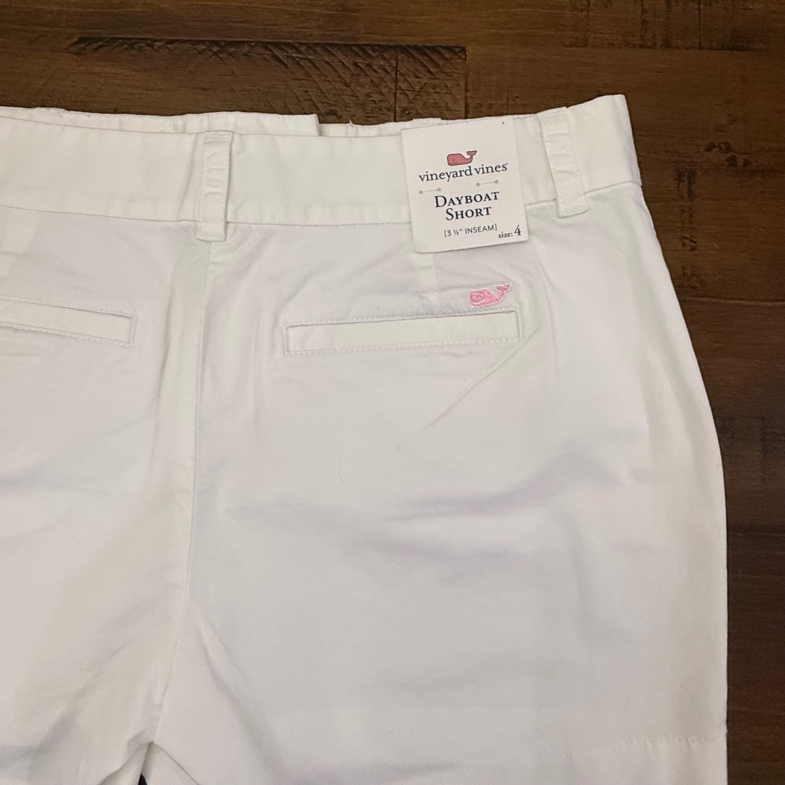 NWT Vineyard Vines Women Signature Whale Logo „Dayboat Classic Shorts” MSRP $68