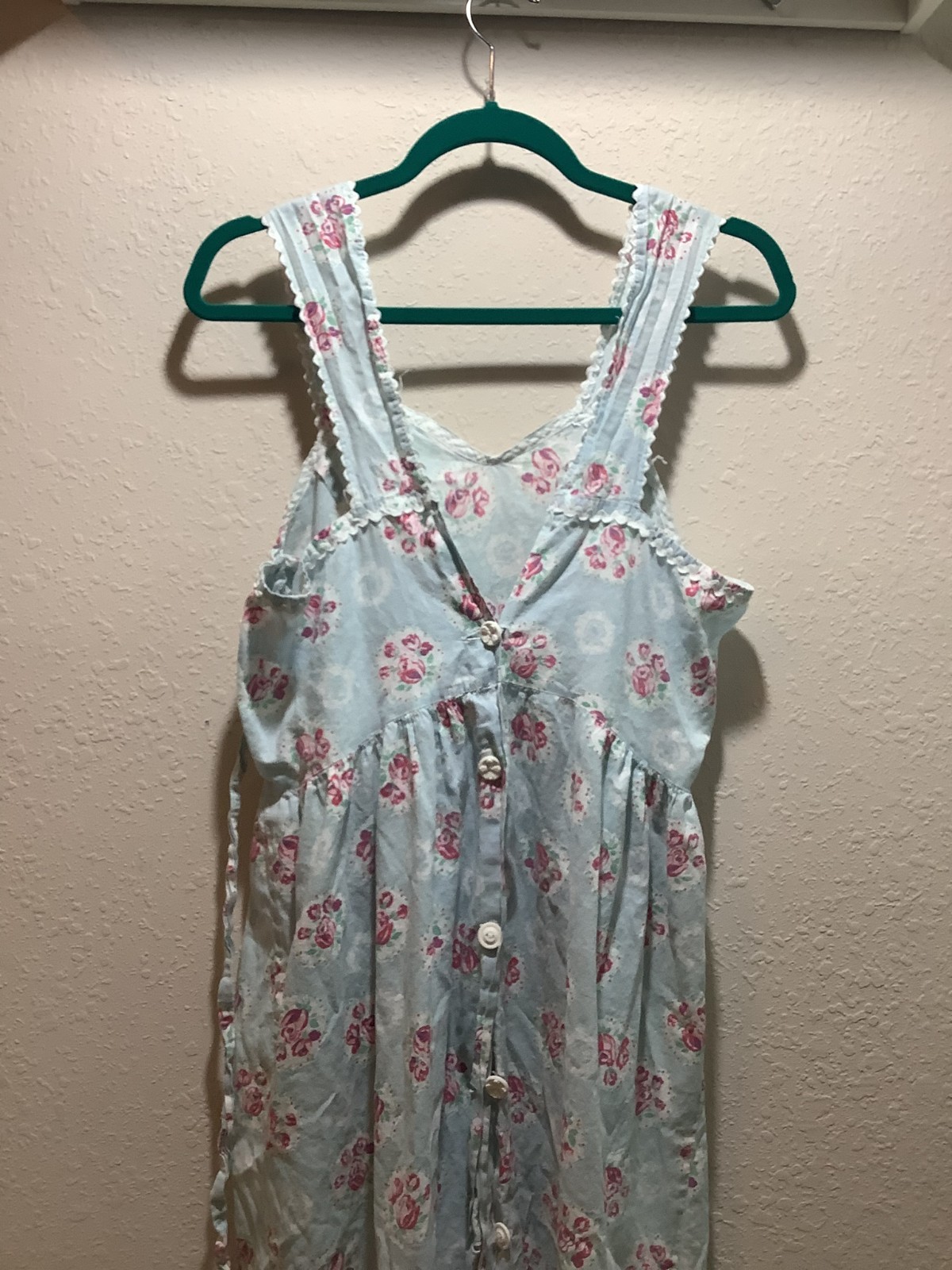 Vintage Blue Apron Dress with Roses Handmade Pockets Buttons Sweetheart – Large