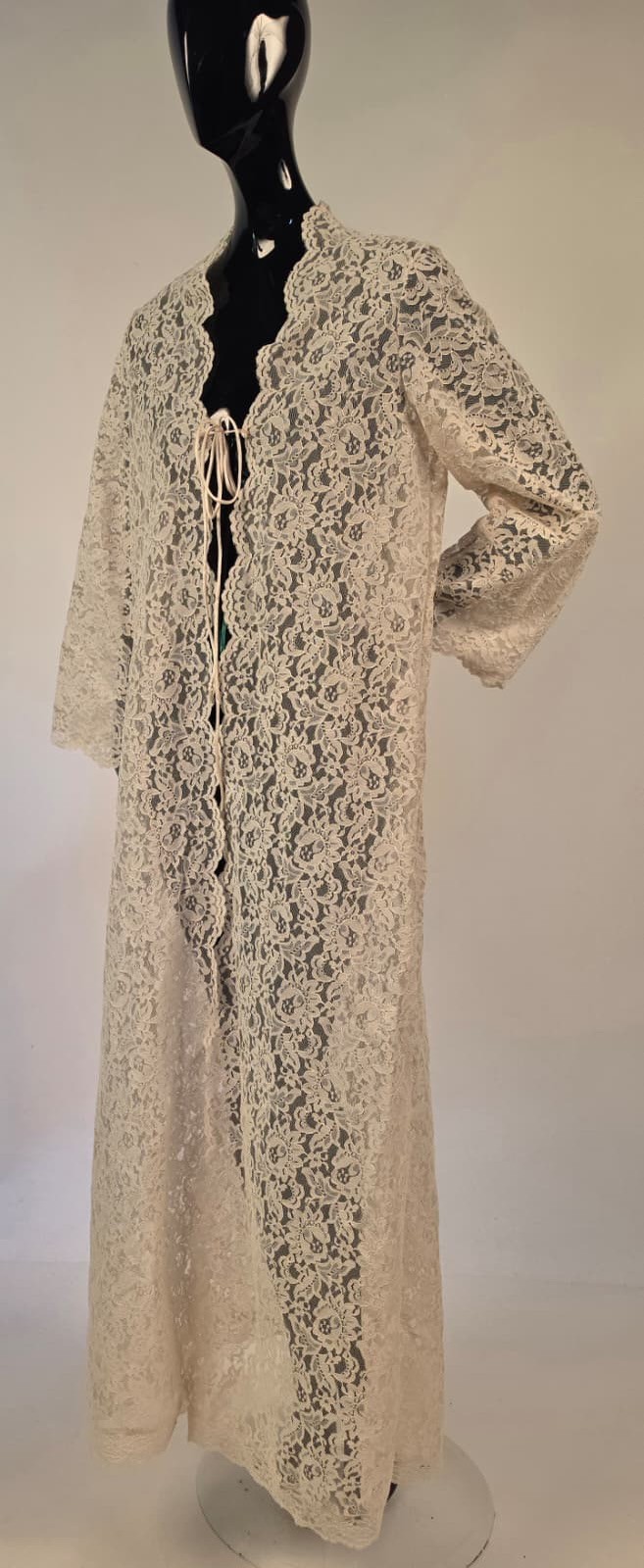 VINTAGE 1970’S LONG FLORAL LACE COAT W TIES