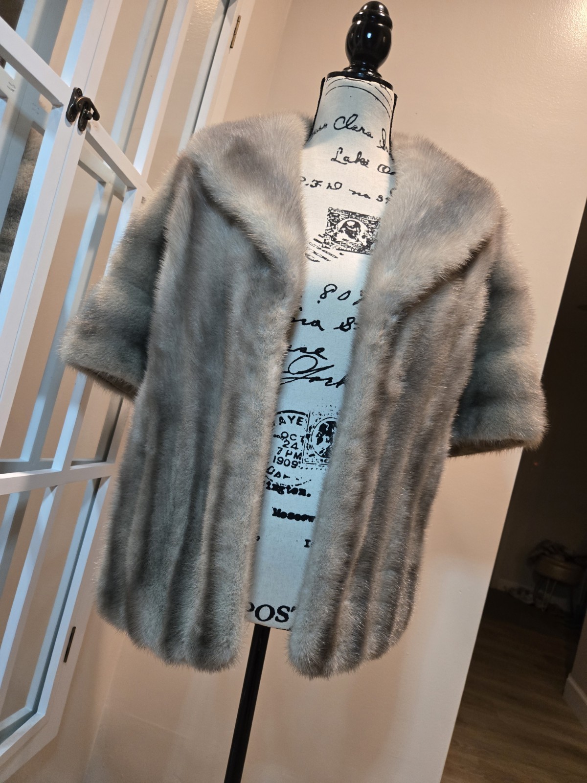 Luxury Vintage Furs Natural Blue Mink Stole Wrap Cape Bolero Wedding Bridal Fur