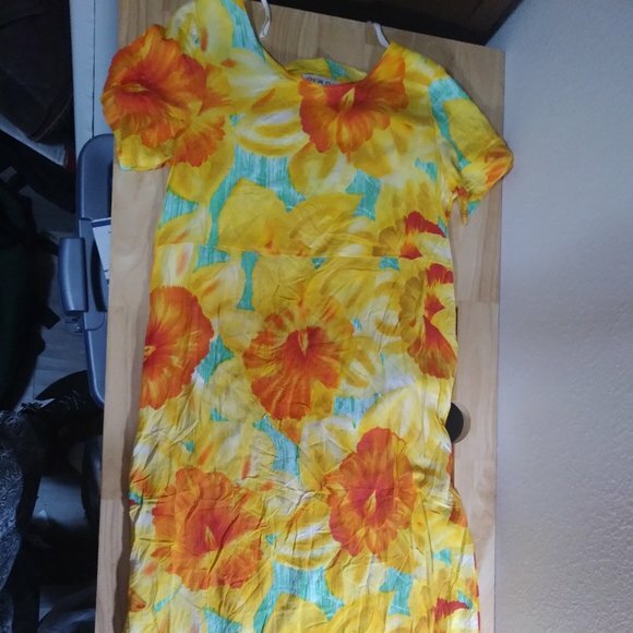 Vintage Jams World Daffodil Pattern Hawaiian Dress