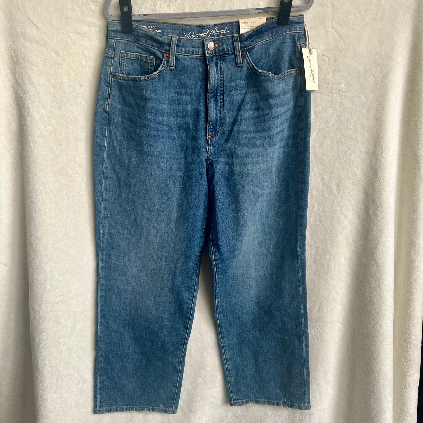Universal Thread NWT High Rise Vintage Straight Leg Jeans Dark Wash 14 Regular