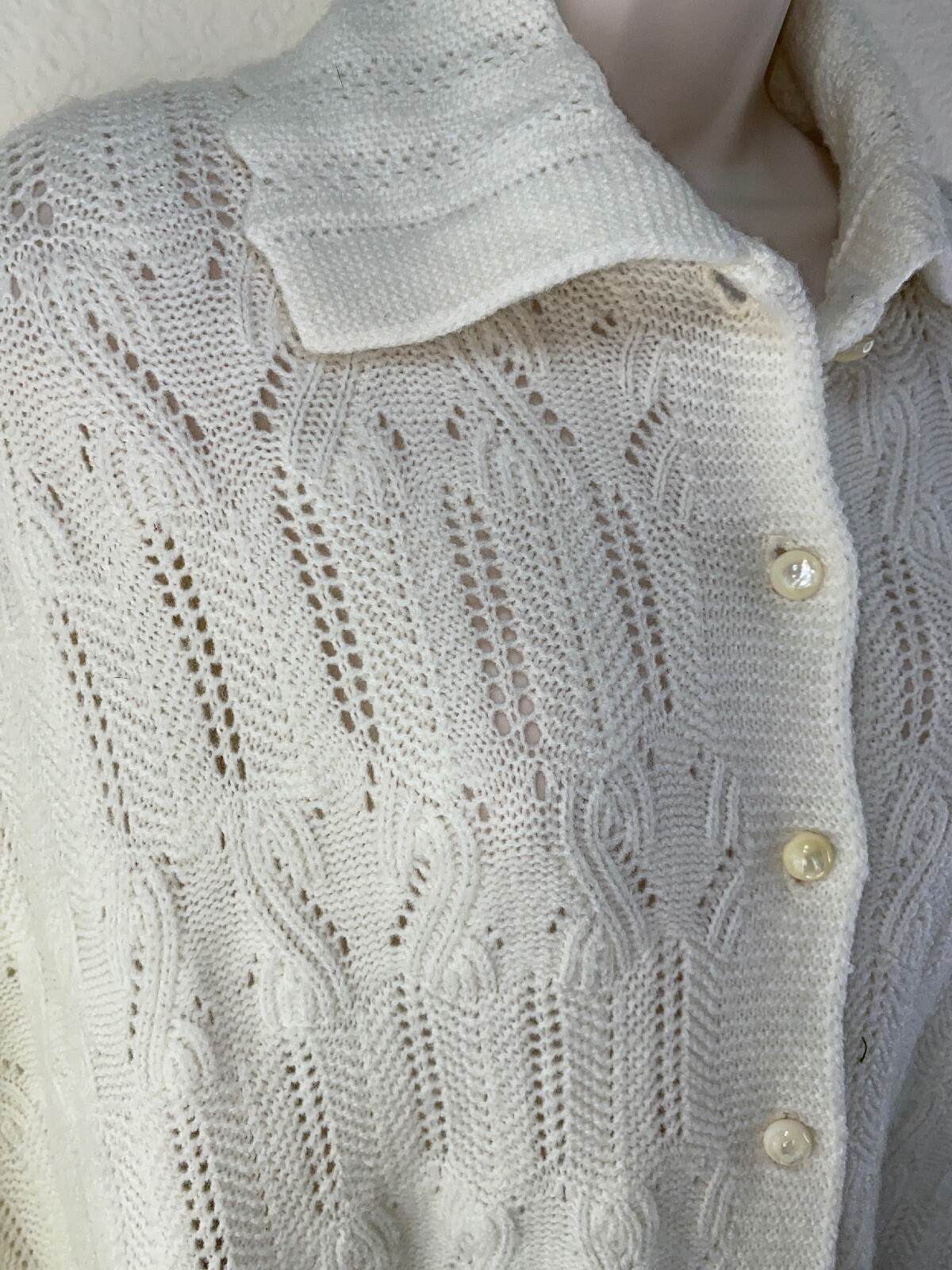 Sweater Bee Vintage 1960s Ivory Shawl Wrap Cape Button Cardigan Sweater Sz L
