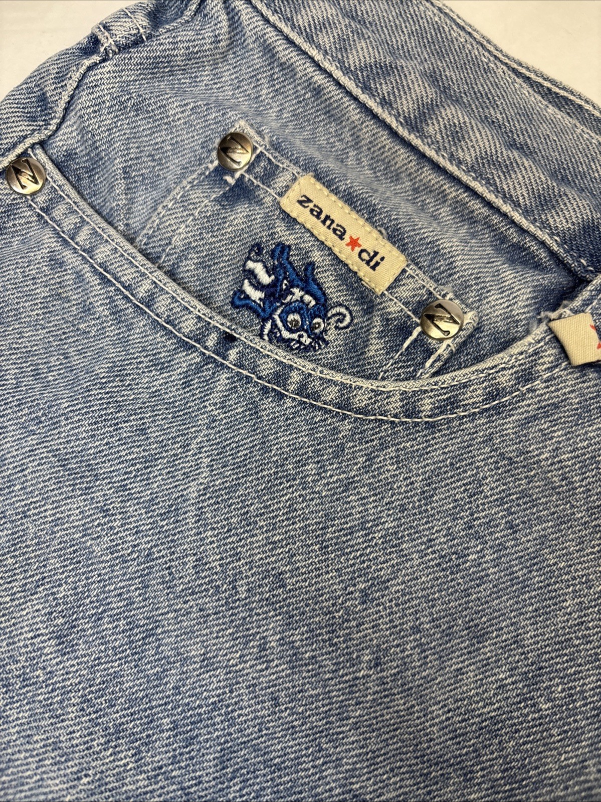 Vintage Blue Jean Shorts Zana Di Embroidered Dragon